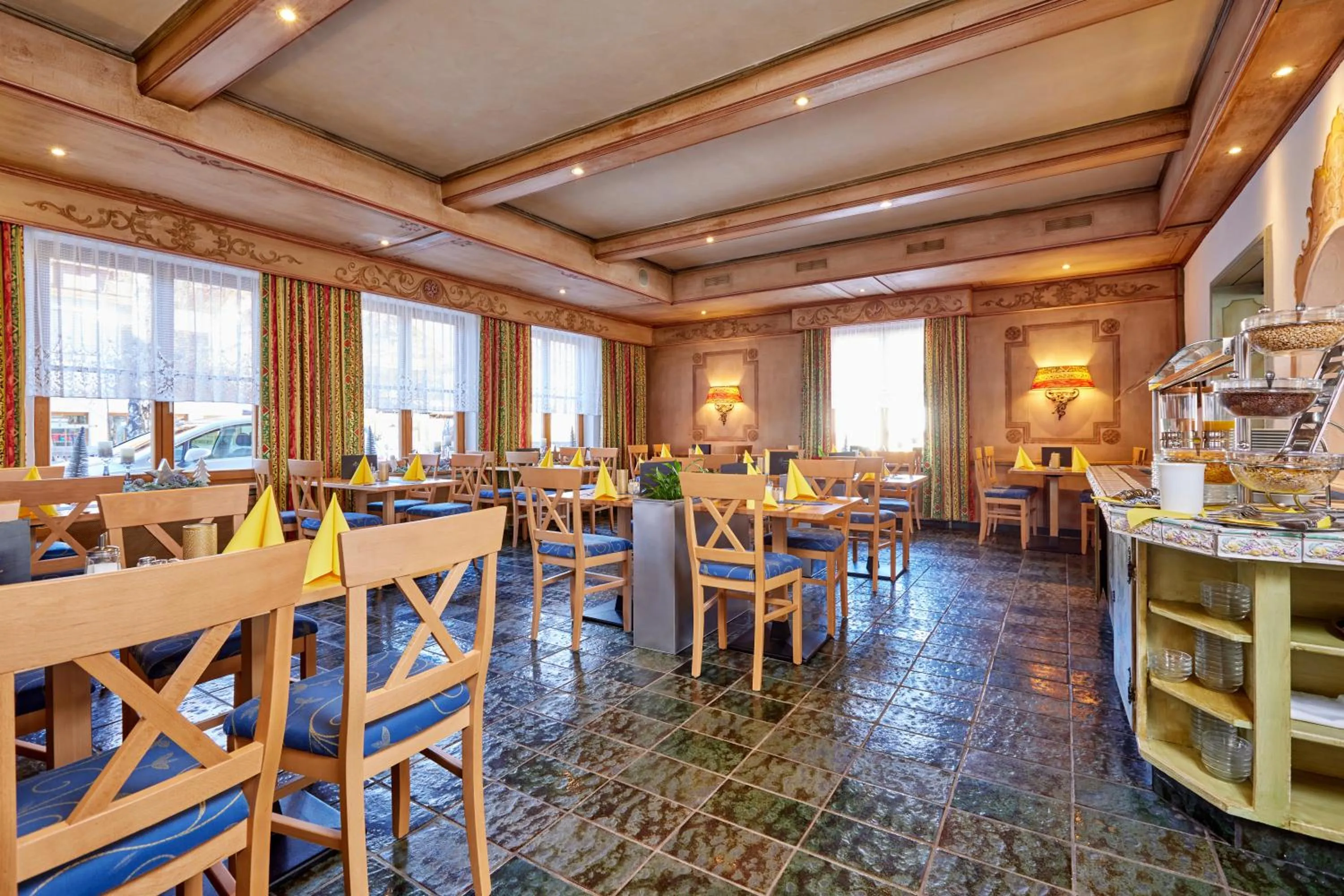 Restaurant/places to eat in Alpenhotel Rieger