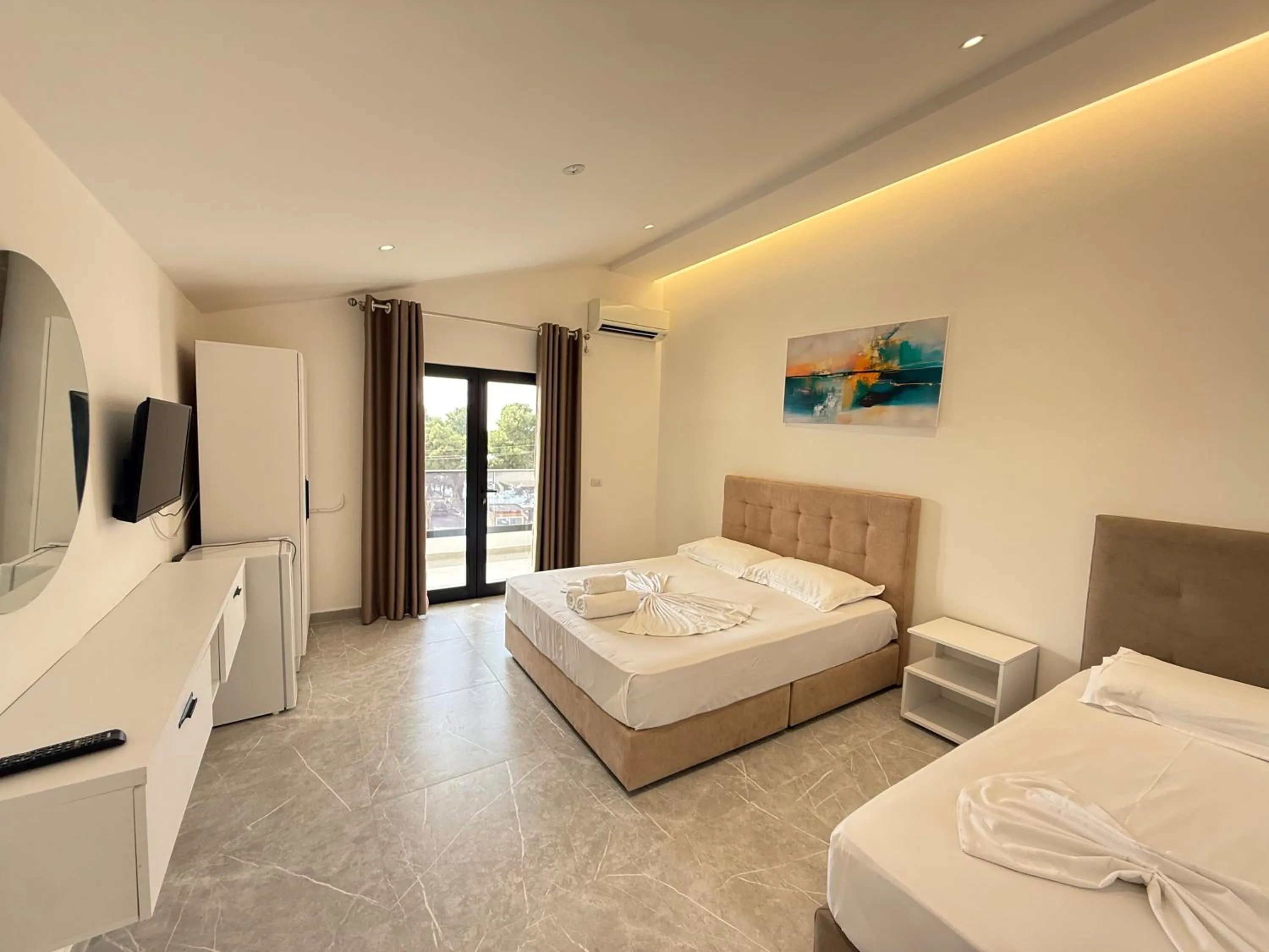 Molla Hotel Restorant