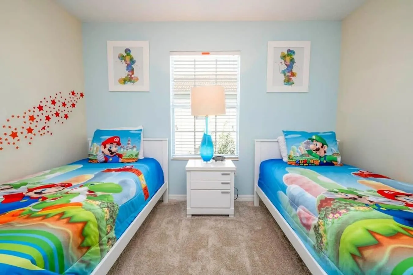 Bed in Five Bedrooms TownHome with Pool 4849