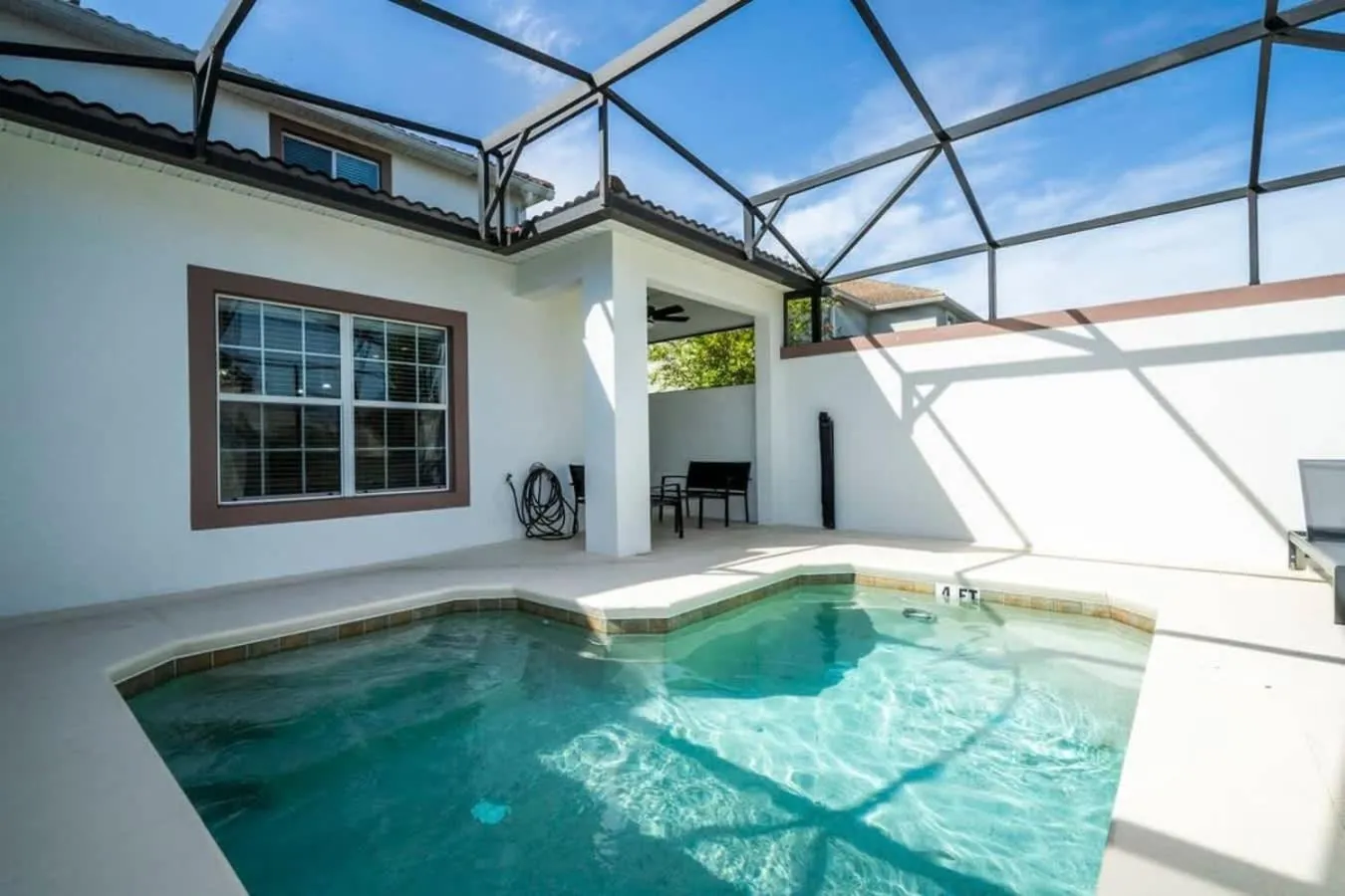 Patio in Five Bedrooms TownHome with Pool 4849