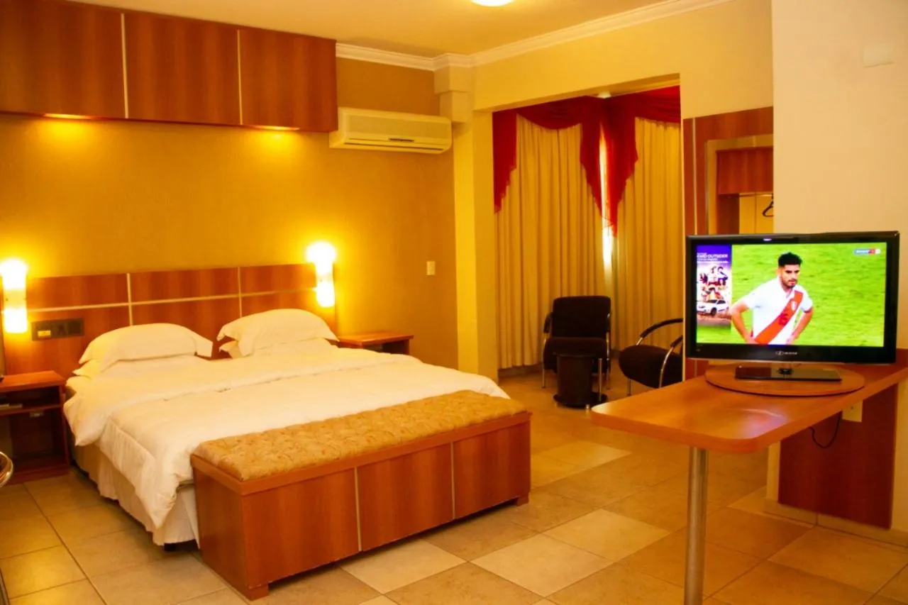 TV and multimedia, Bed in Hotel Bernal