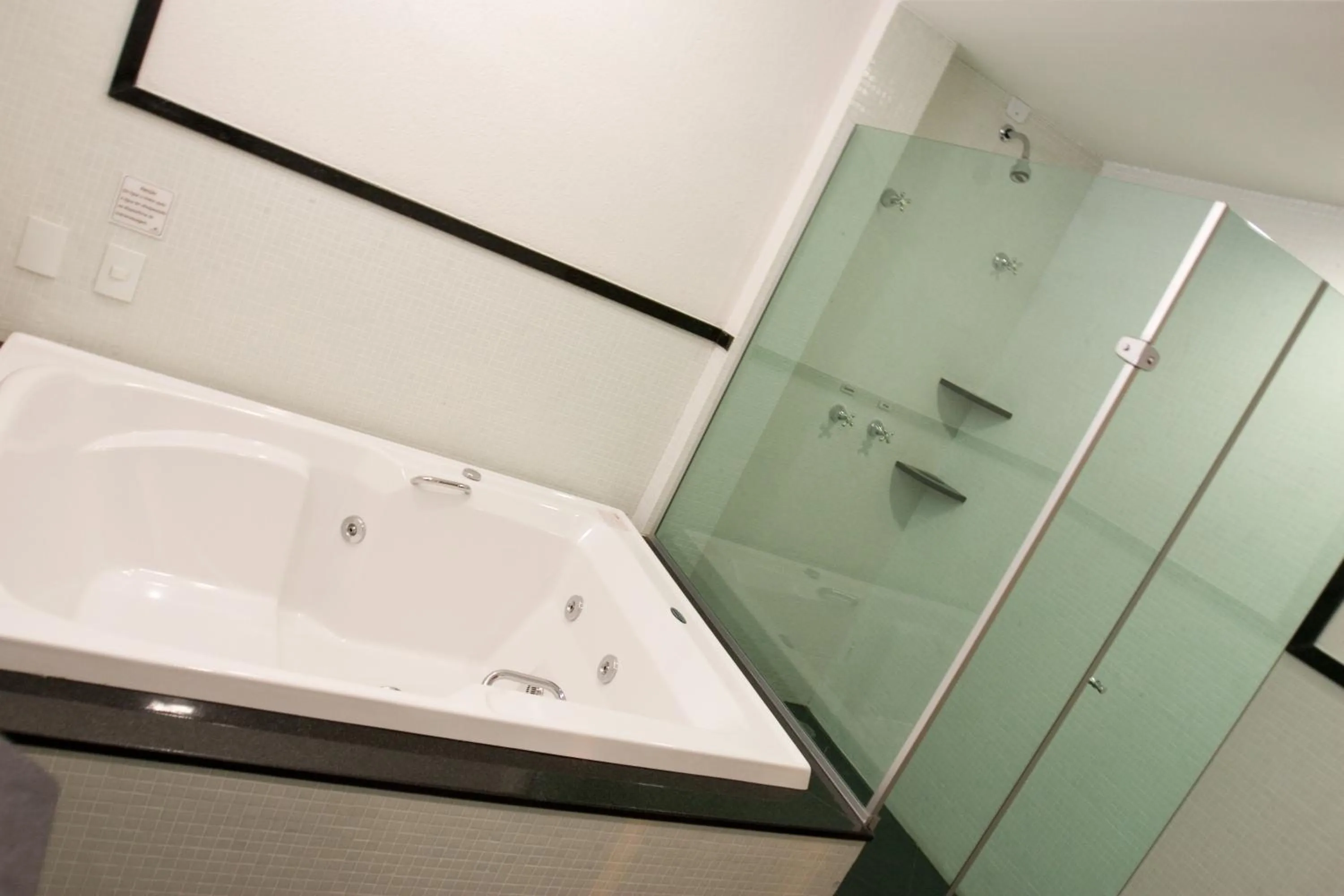 Toilet in Hotel Bernal