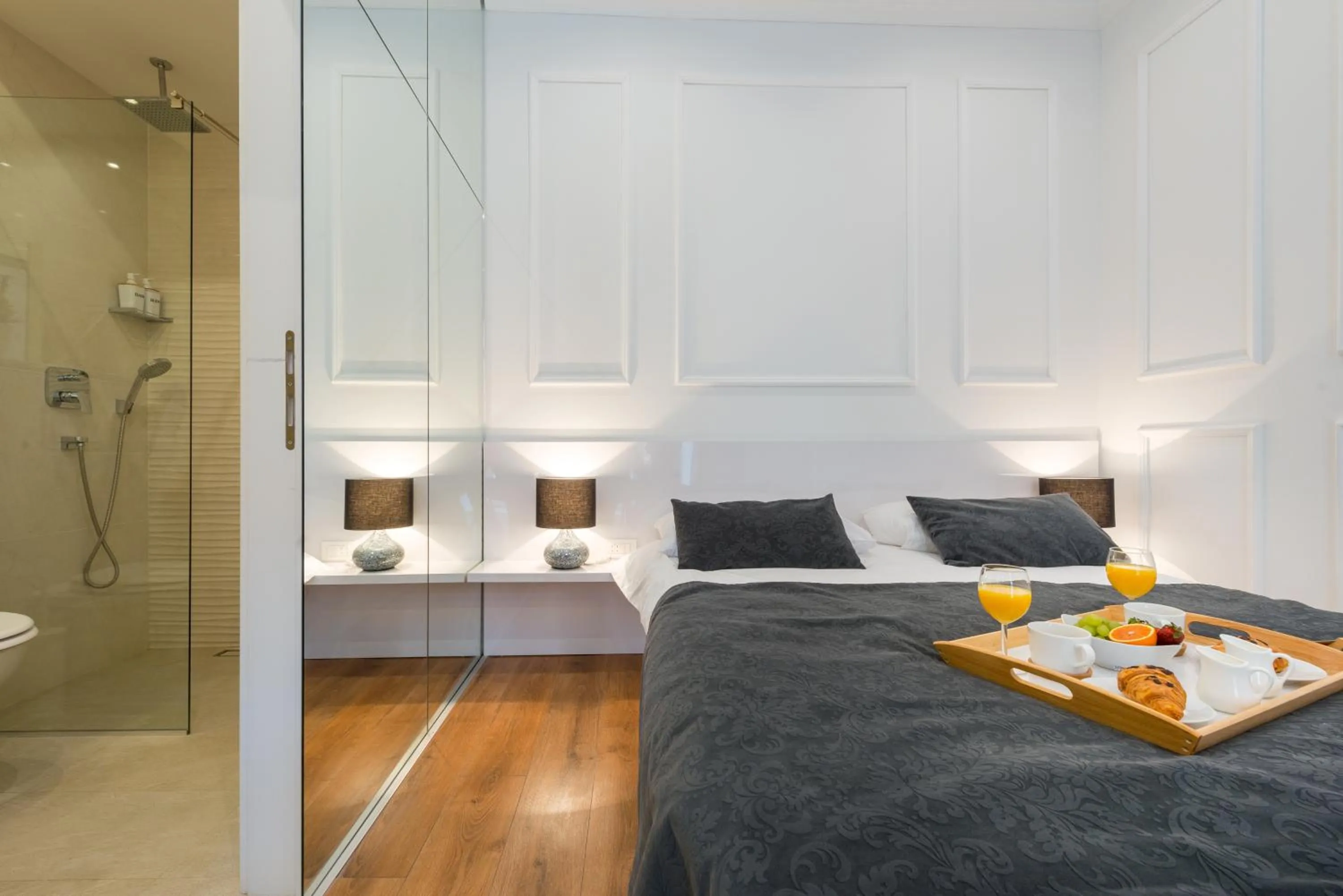 Bedroom, Bed in Scalini Palace