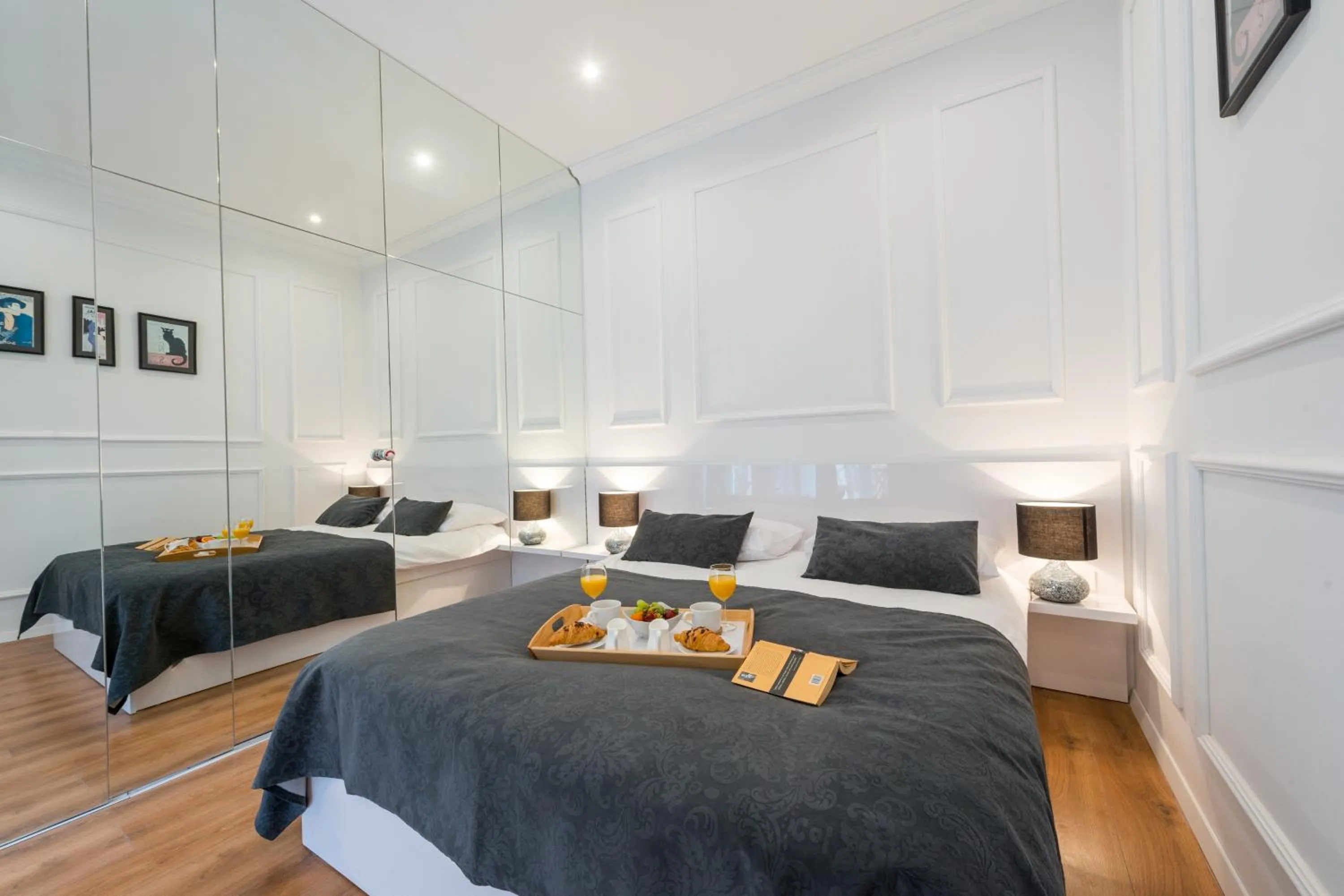 Bedroom, Bed in Scalini Palace