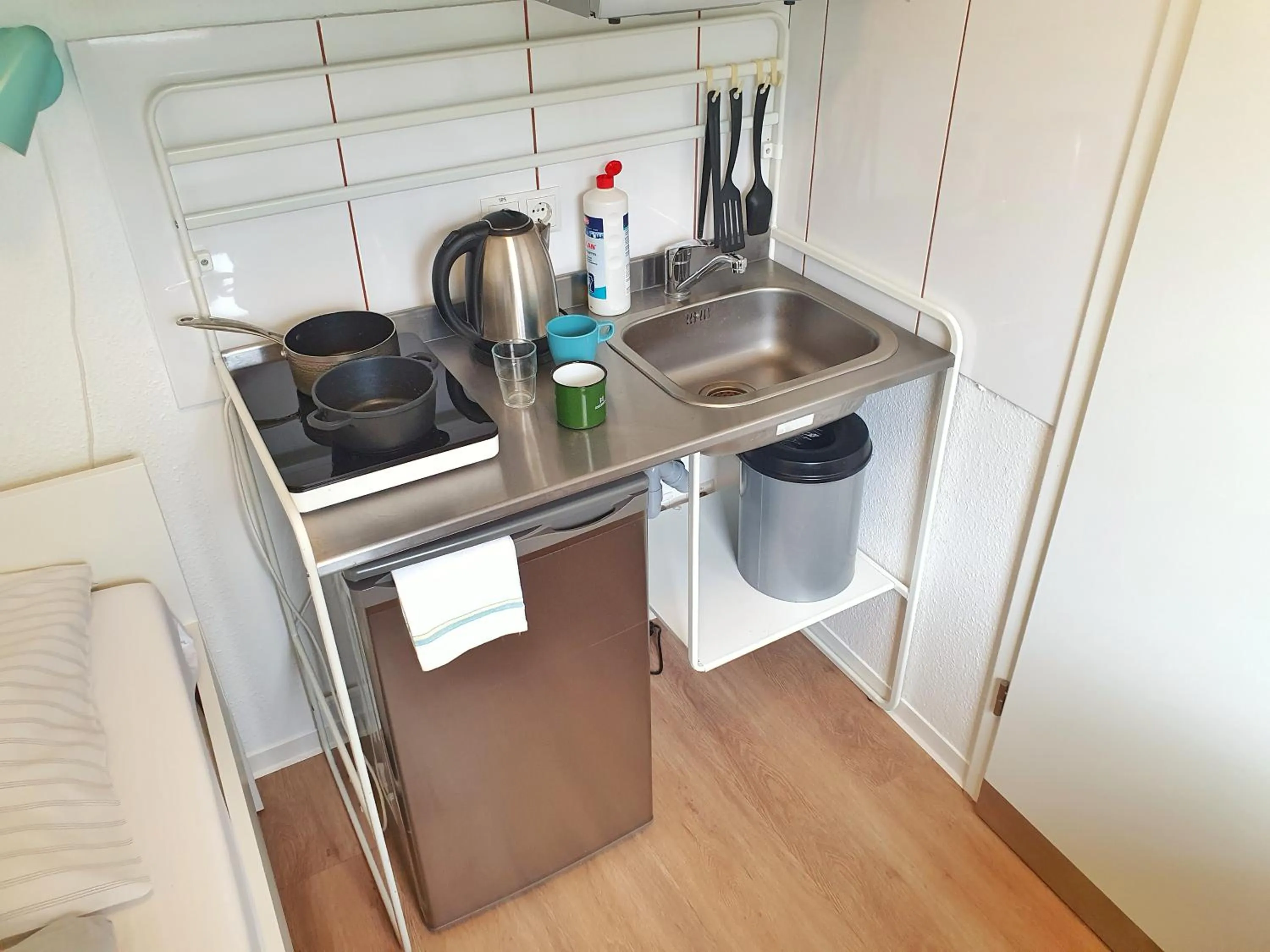 Kitchen or kitchenette in Aparthotel Jonas