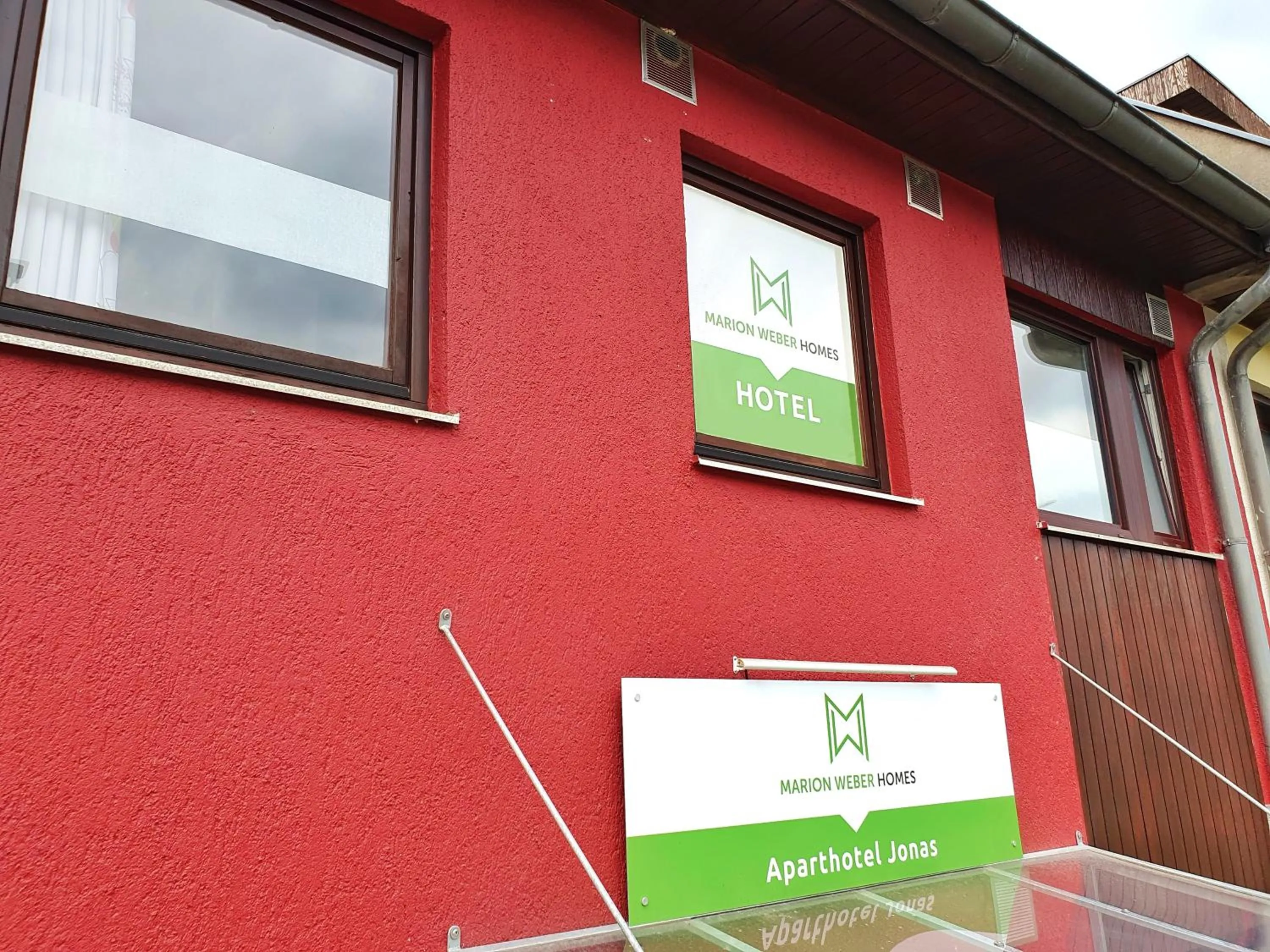 Facade/entrance in Aparthotel Jonas