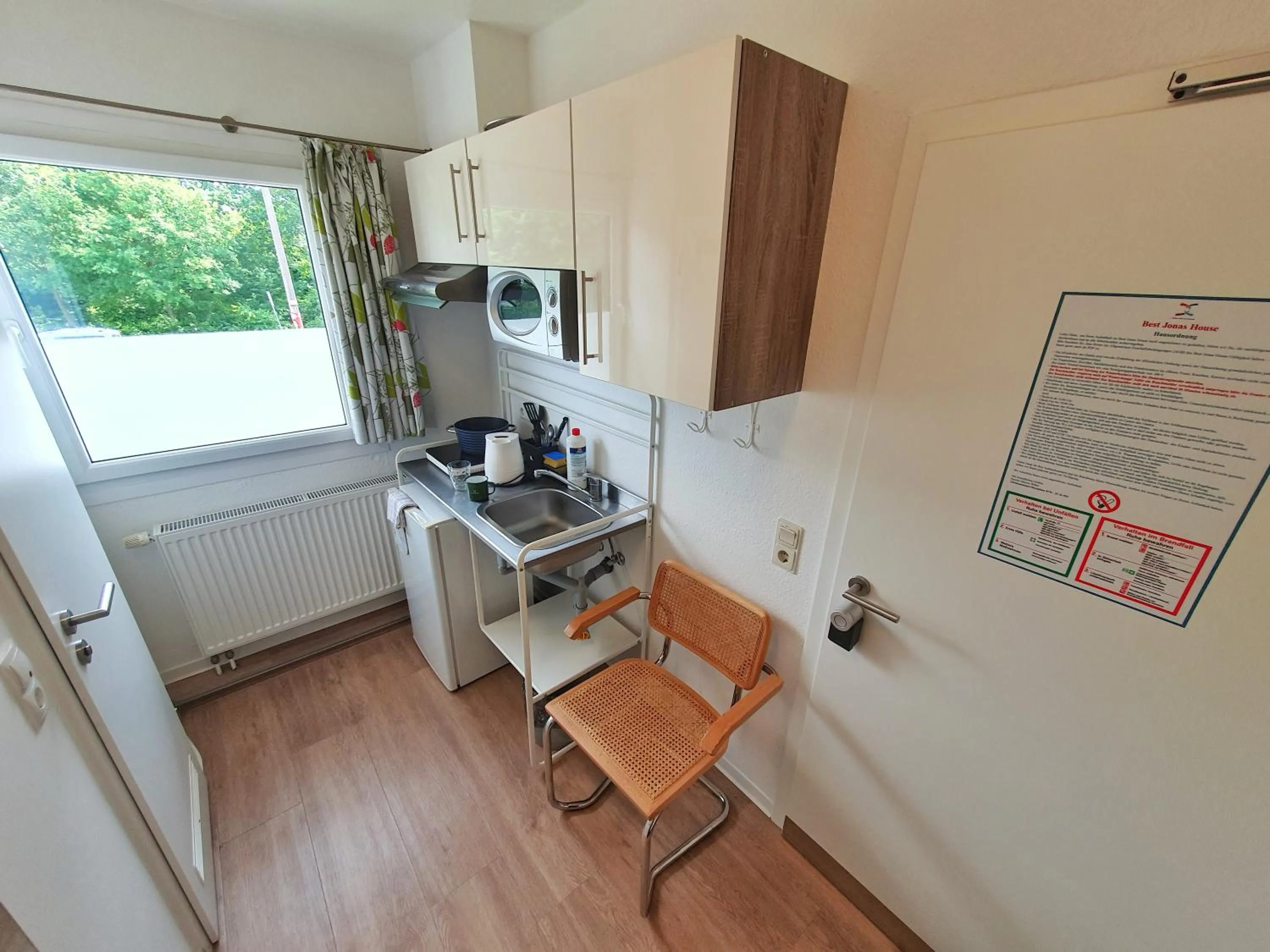 Kitchen or kitchenette in Aparthotel Jonas