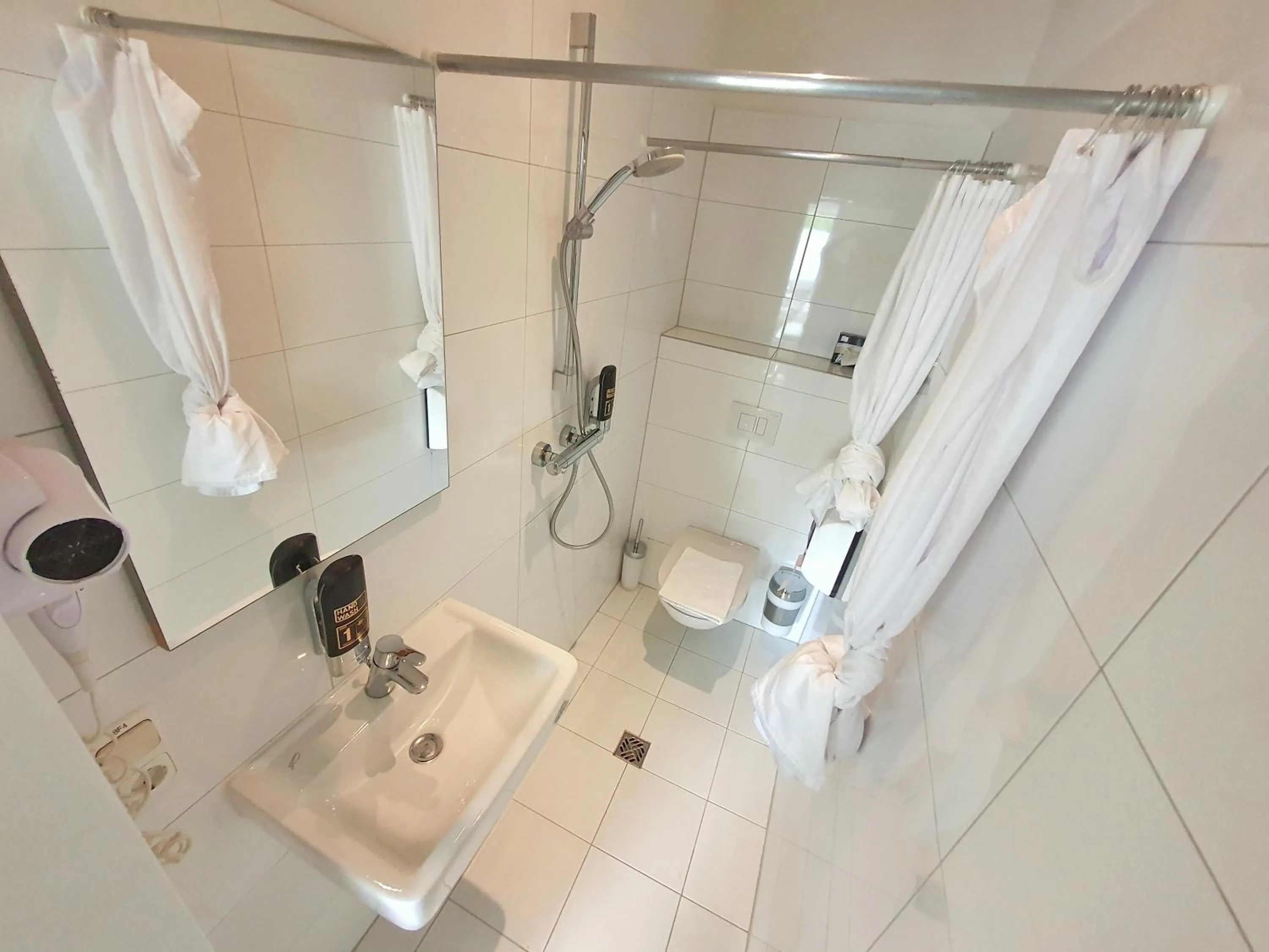 Bathroom in Aparthotel Jonas