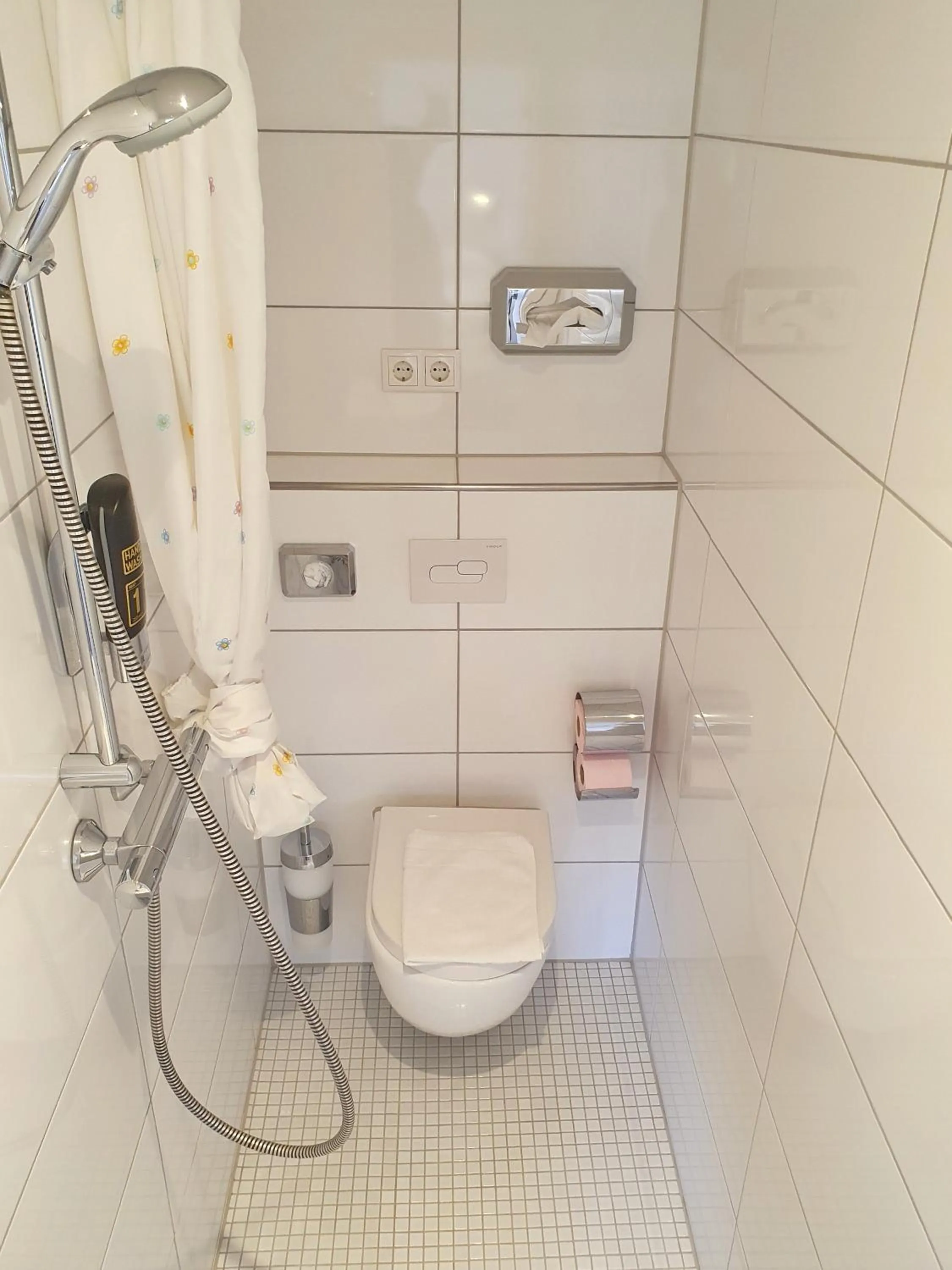 Shower in Aparthotel Jonas