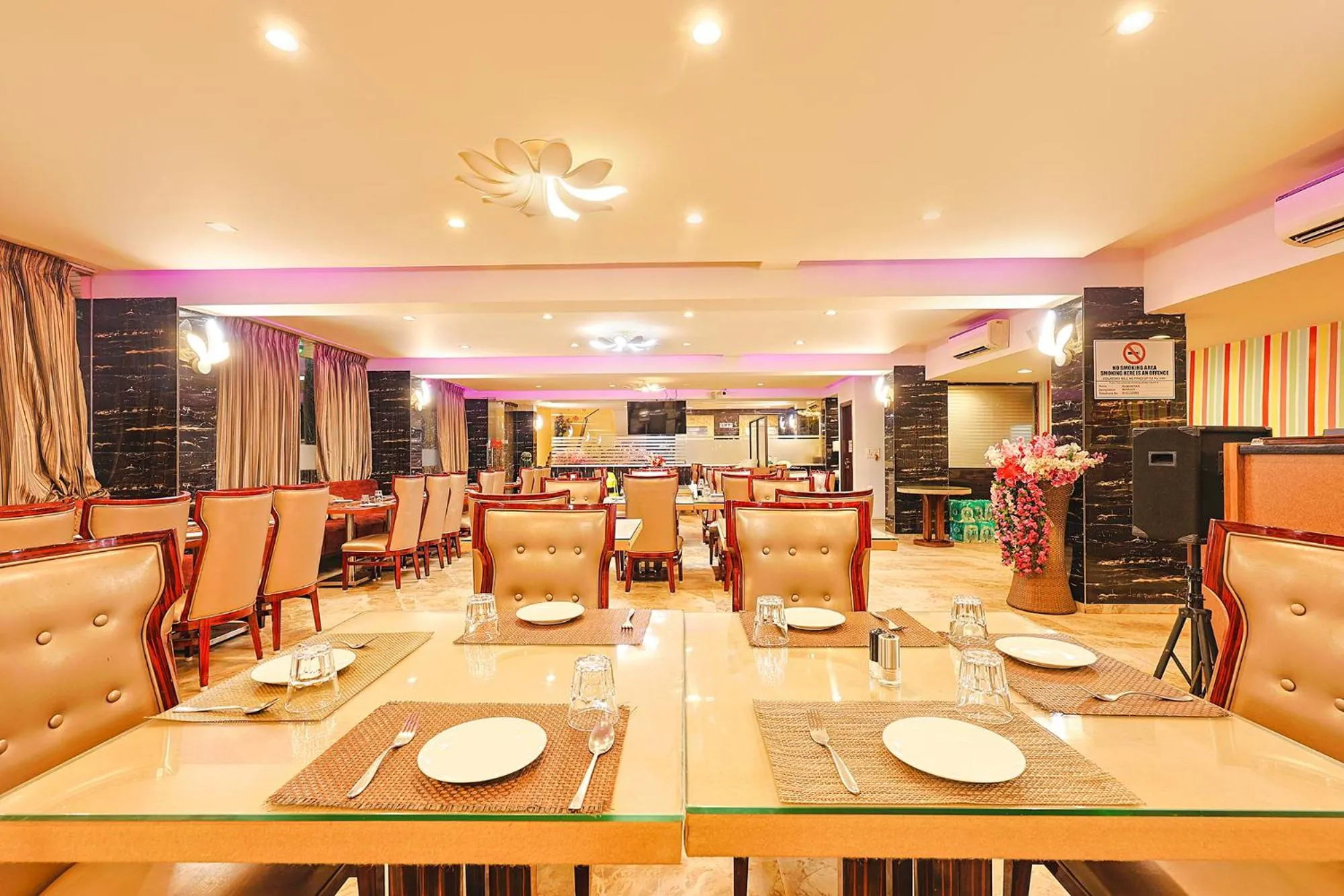Restaurant/places to eat in Fabhotel Prime Sarala Crown - 500M From Calangute Beach