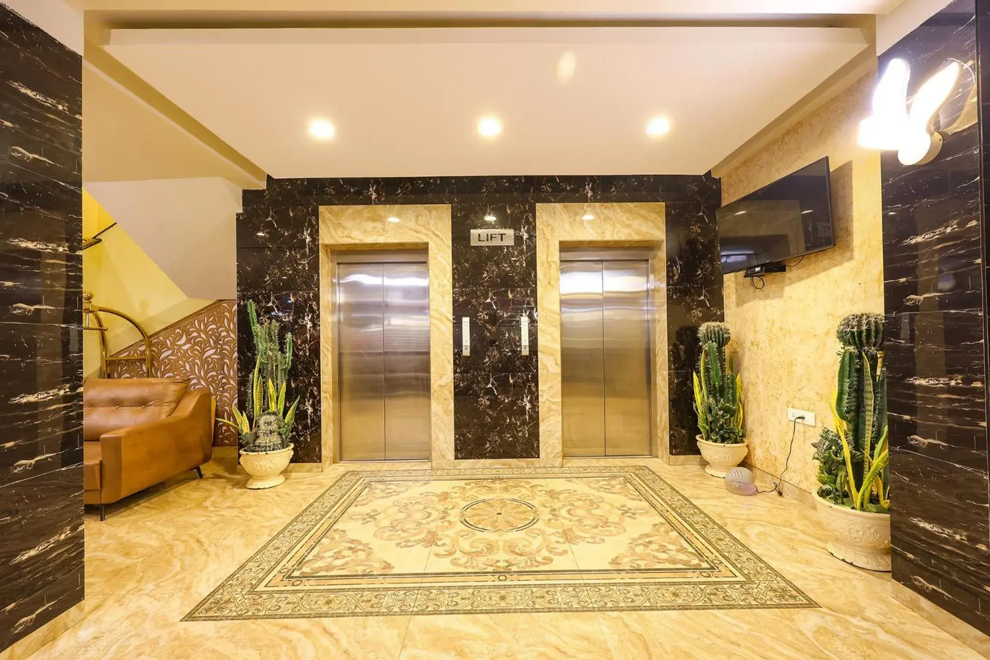 Lobby or reception in Fabhotel Prime Sarala Crown - 500M From Calangute Beach Lobby or reception in Fabhotel Prime Sarala Crown - 500M From Calangute Beach