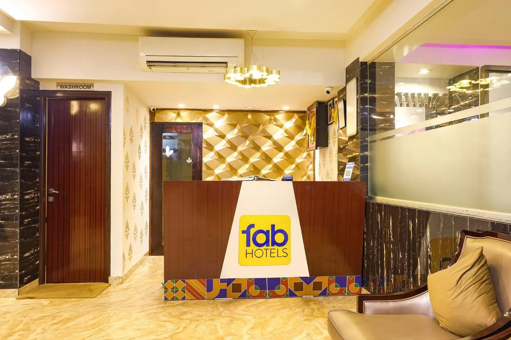 Lobby or reception in Fabhotel Prime Sarala Crown - 500M From Calangute Beach Lobby or reception in Fabhotel Prime Sarala Crown - 500M From Calangute Beach