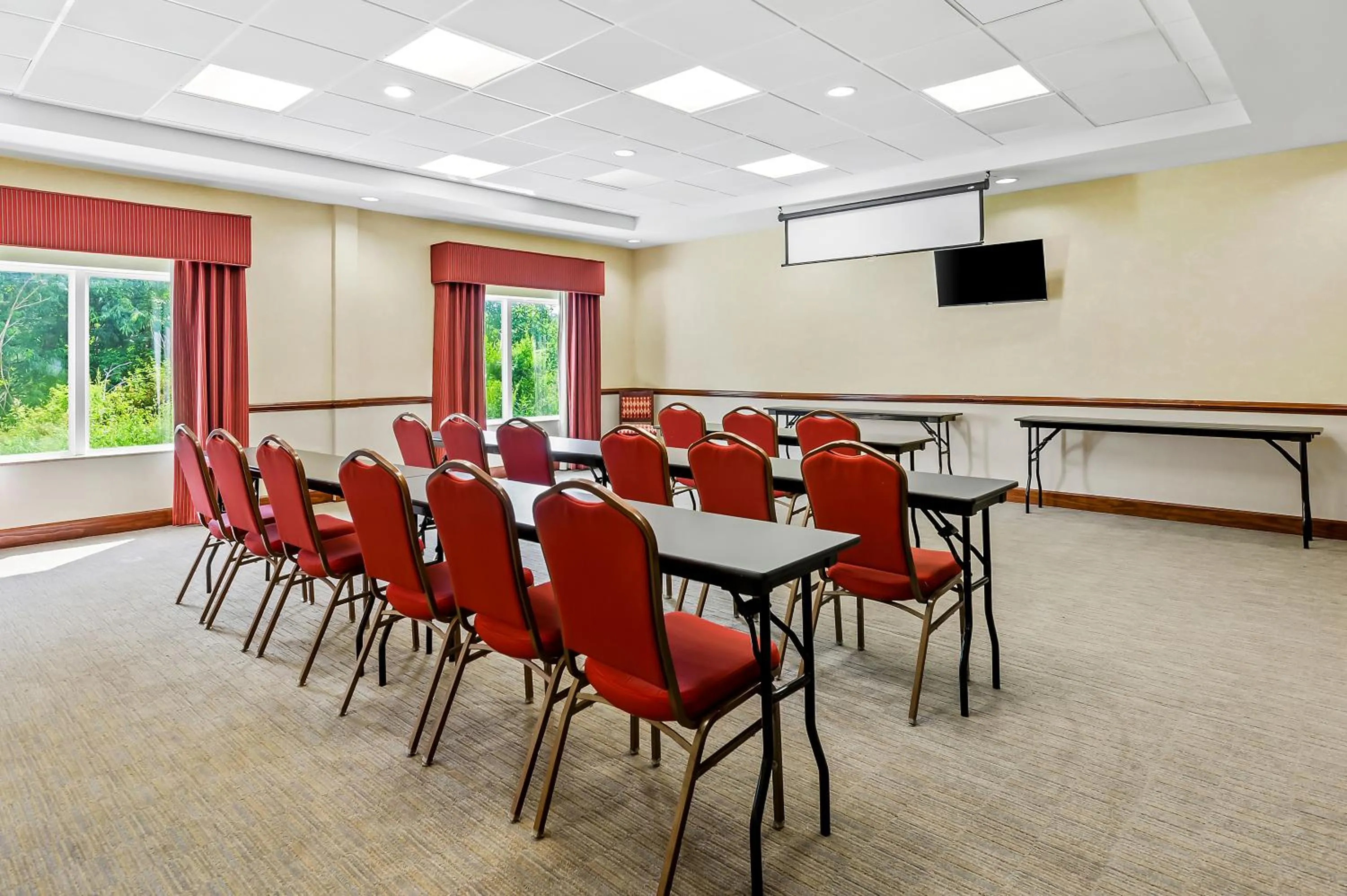 Meeting/conference room in Country Inn & Suites by Radisson, Princeton, WV