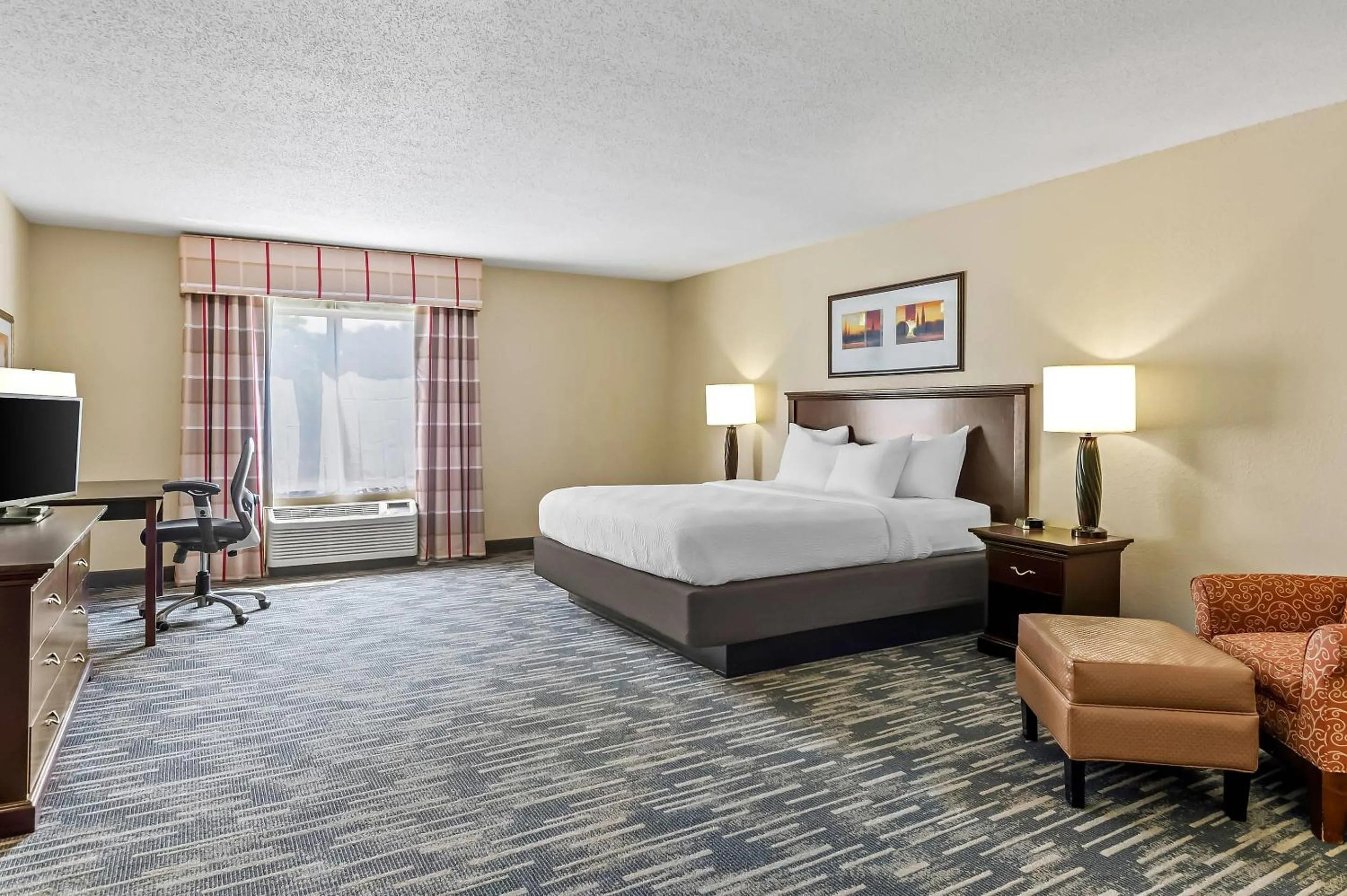 Bedroom, Bed in Country Inn & Suites by Radisson, Princeton, WV