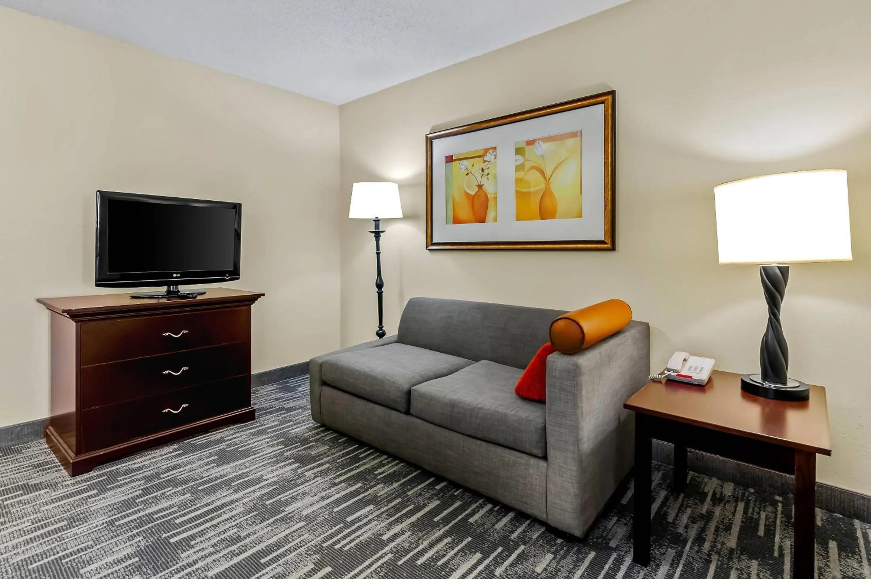 Bedroom in Country Inn & Suites by Radisson, Princeton, WV