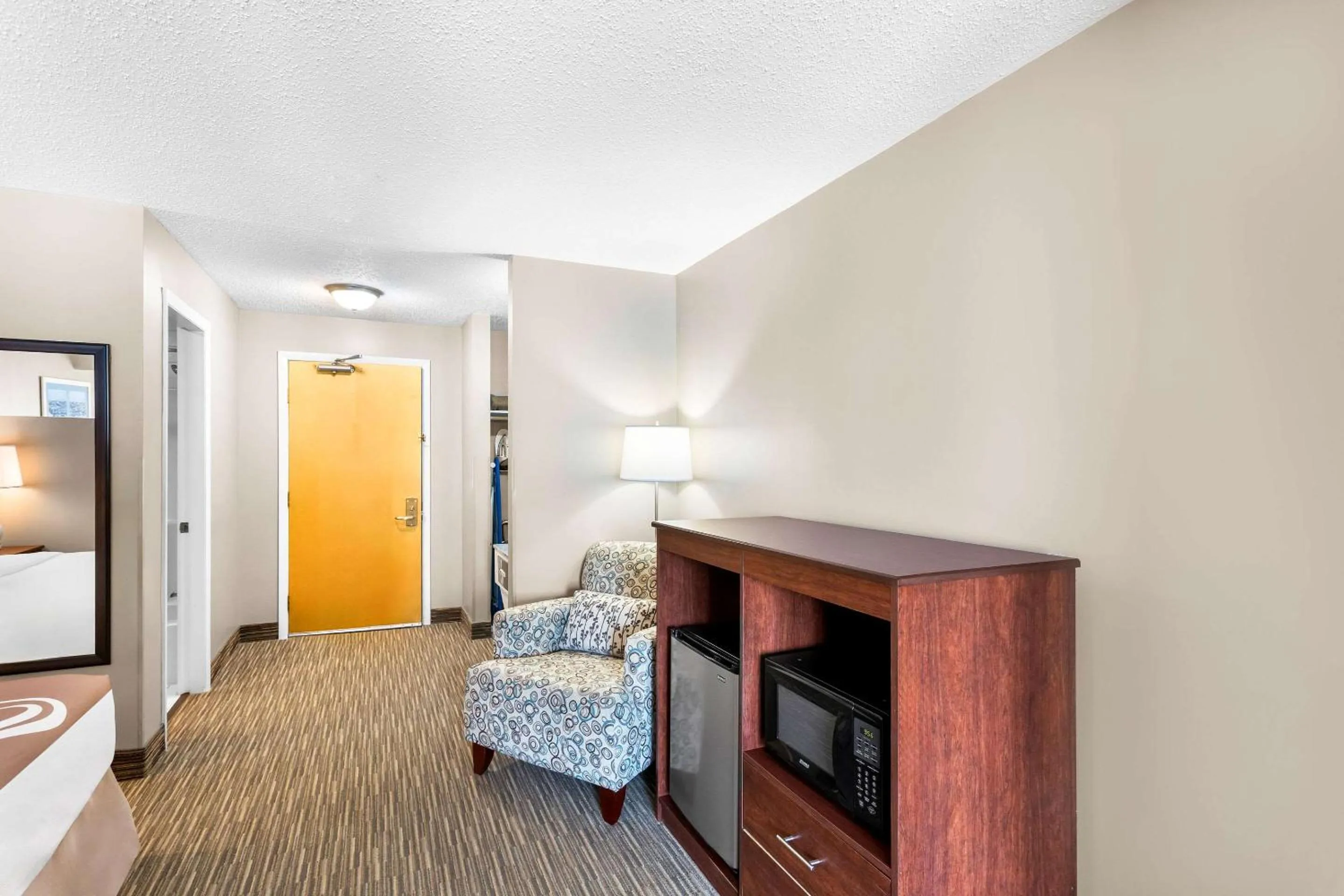 Bedroom in Quality Inn & Suites Gorham Riverside