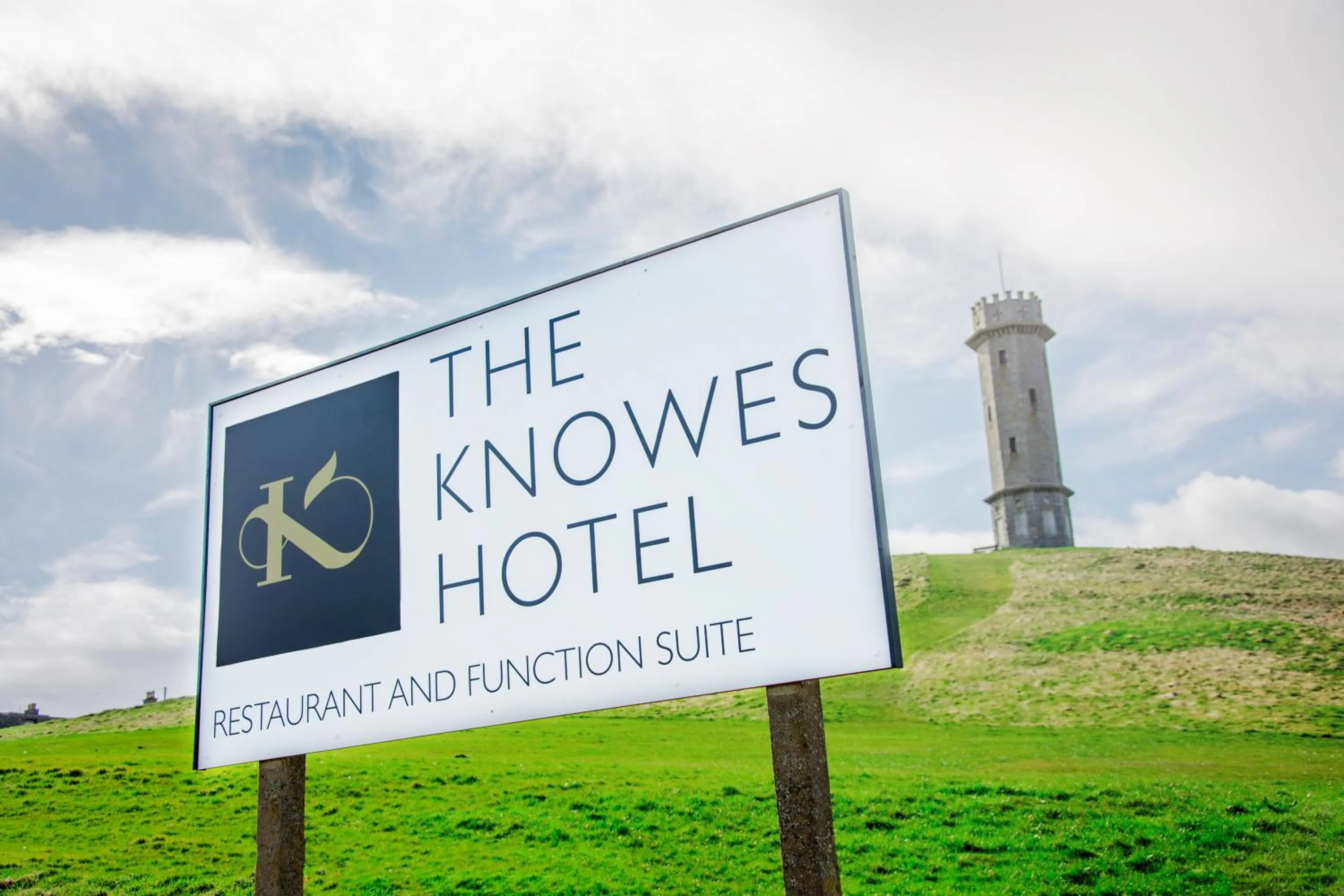The Knowes Hotel & Restaurant