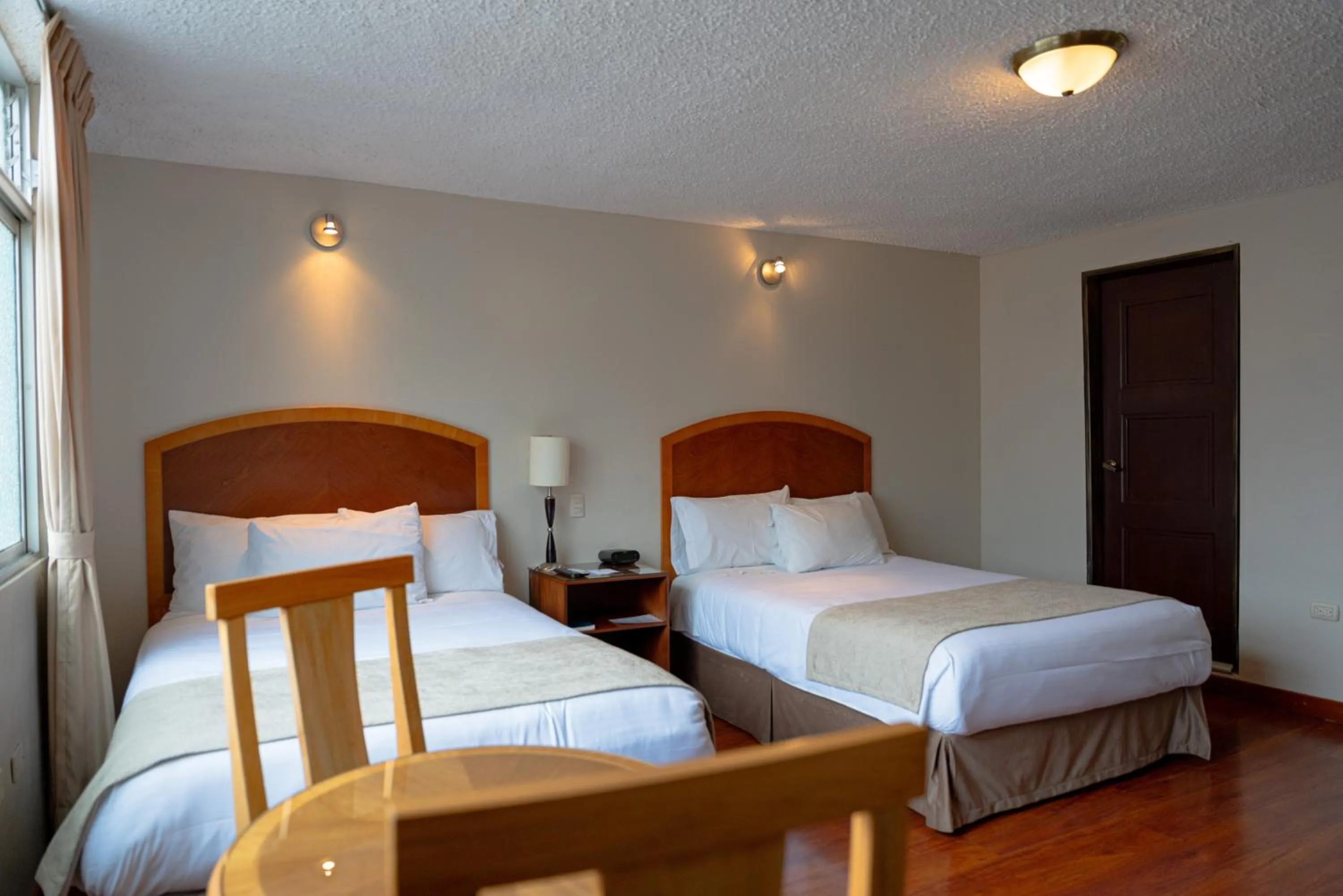 Photo of the whole room, Bed in Hotel Santa Monica