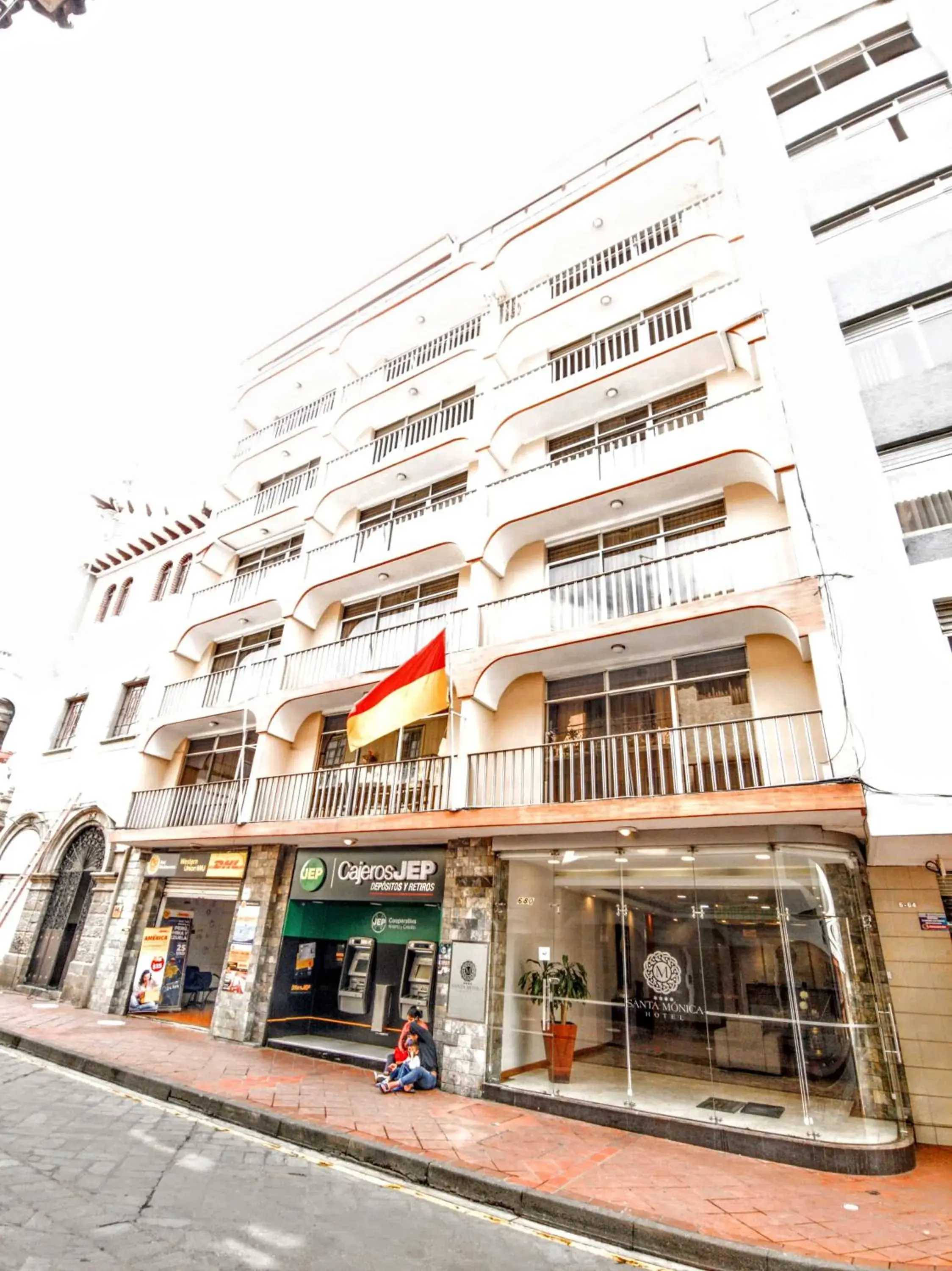 Facade/entrance in Hotel Santa Monica Facade/entrance in Hotel Santa Monica