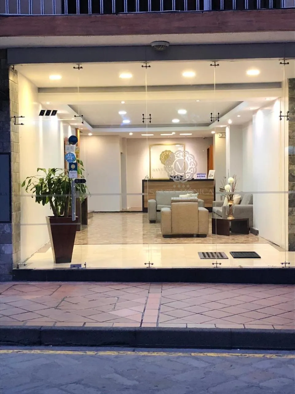 Facade/entrance in Hotel Santa Monica