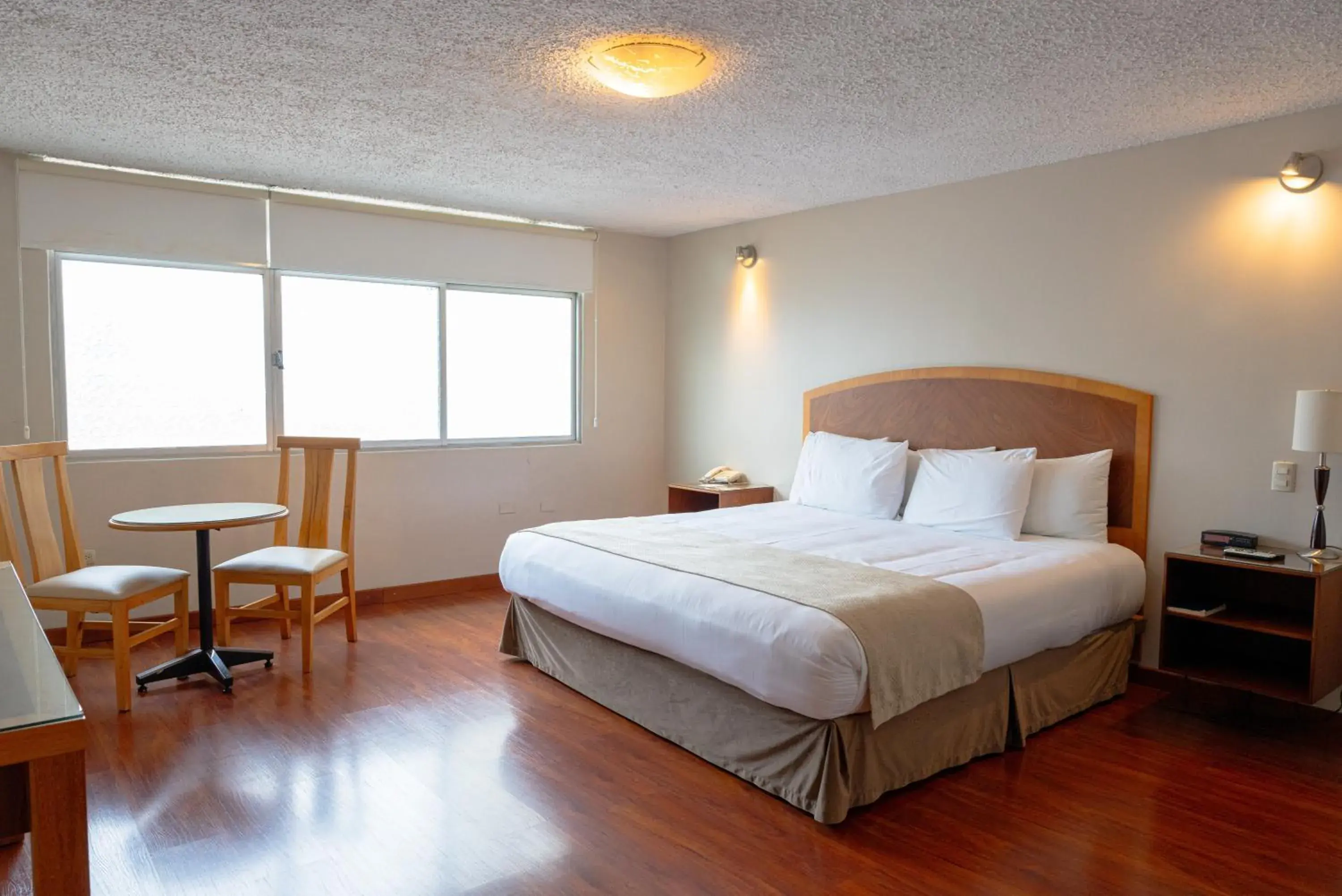 Photo of the whole room, Bed in Hotel Santa Monica Photo of the whole room, Bed in Hotel Santa Monica