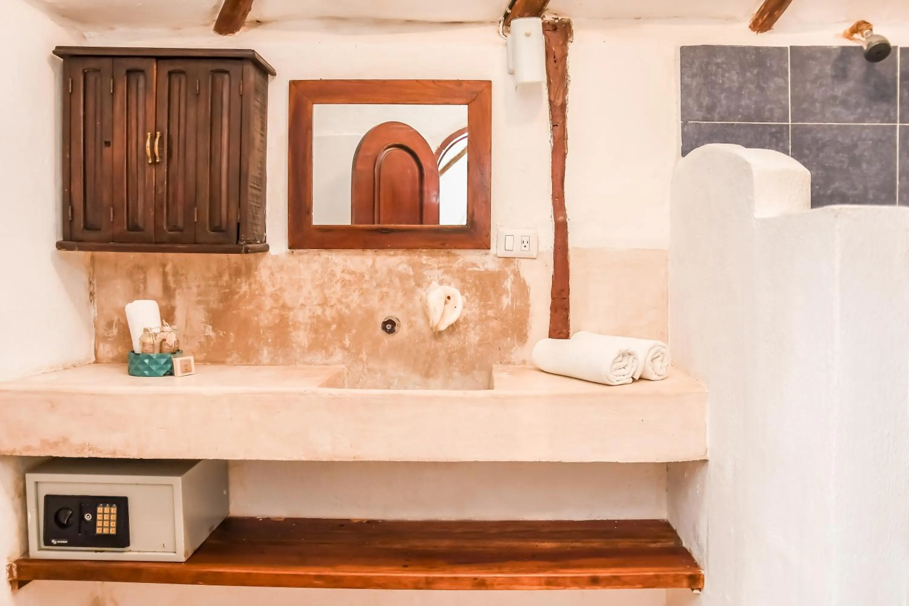 Bathroom in Zomay Beachfront Holbox