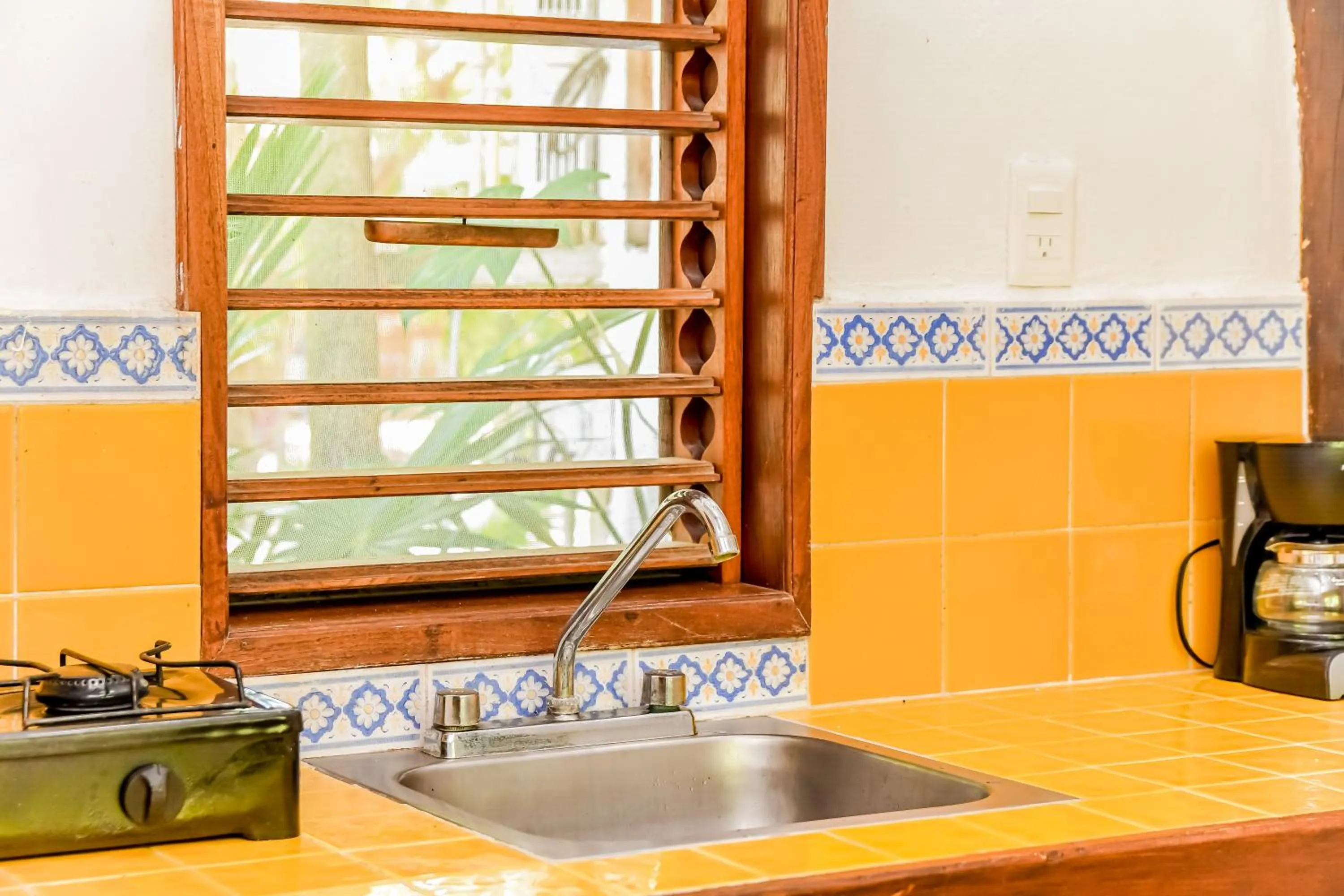 Kitchen or kitchenette in Zomay Beachfront Holbox