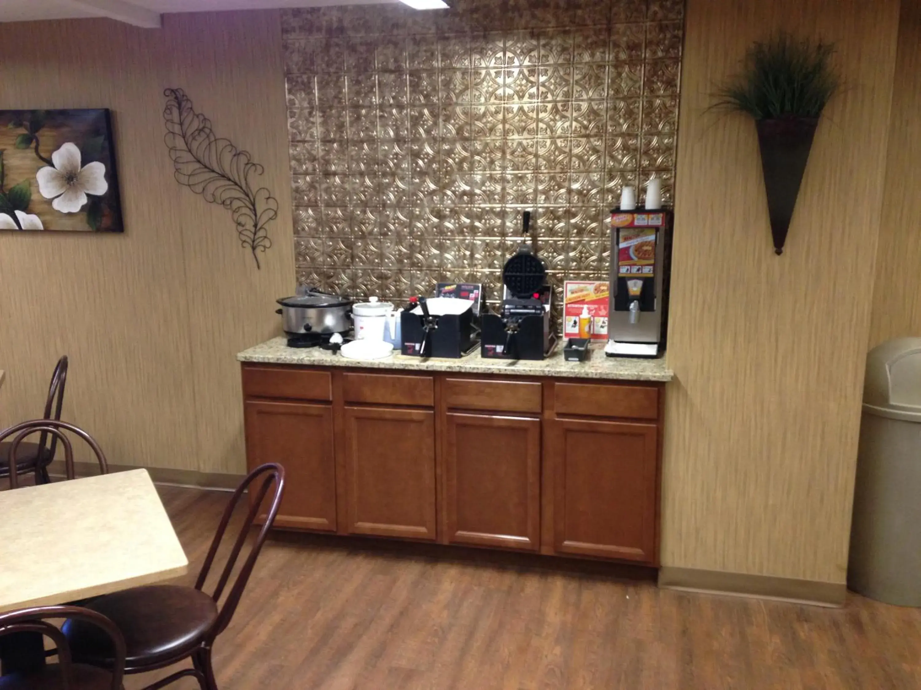 Breakfast in EverSpring Inn Breakfast in EverSpring Inn