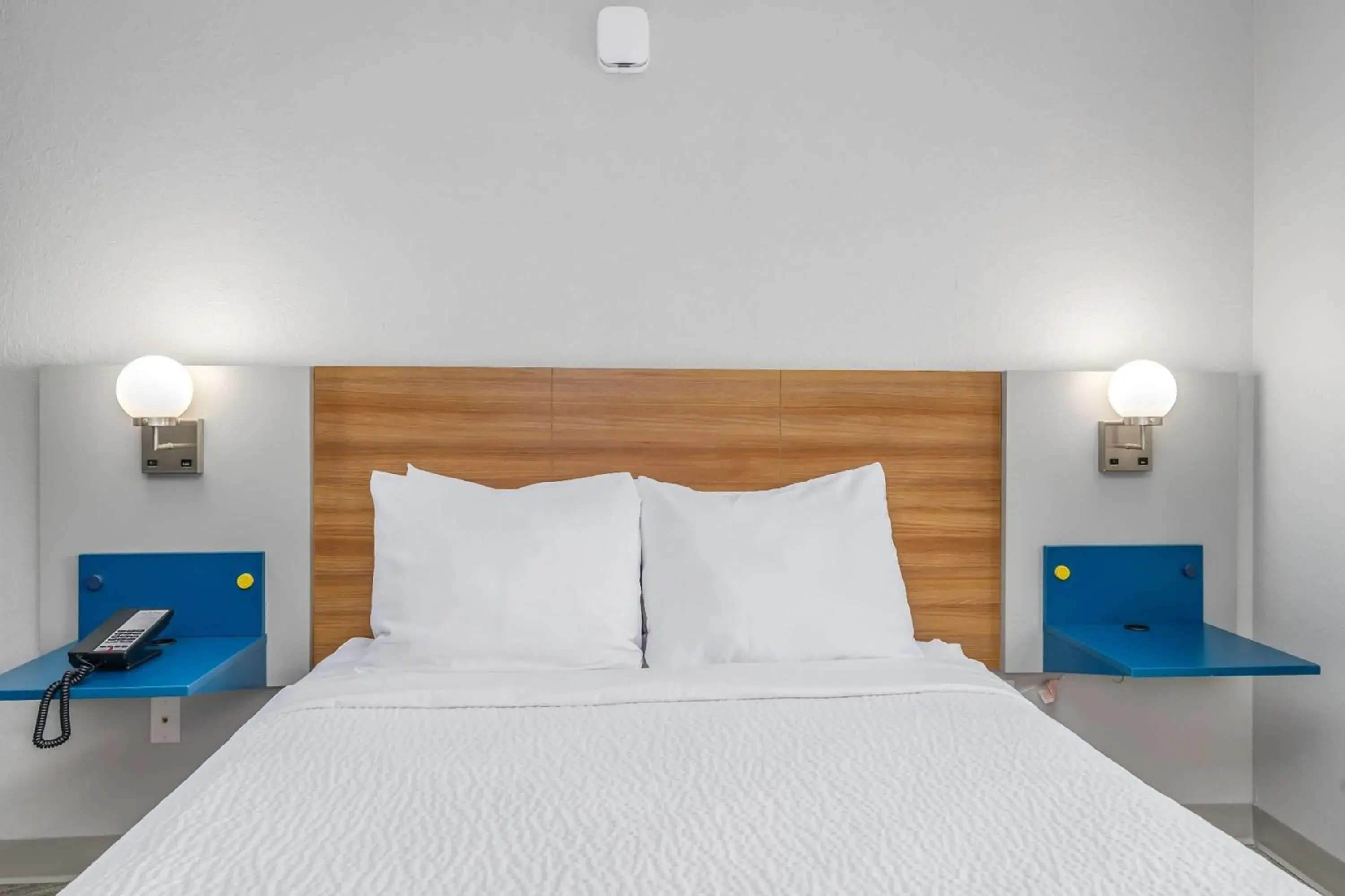 Photo of the whole room, Bed in Microtel Inn and Suites Montgomery Photo of the whole room, Bed in Microtel Inn and Suites Montgomery