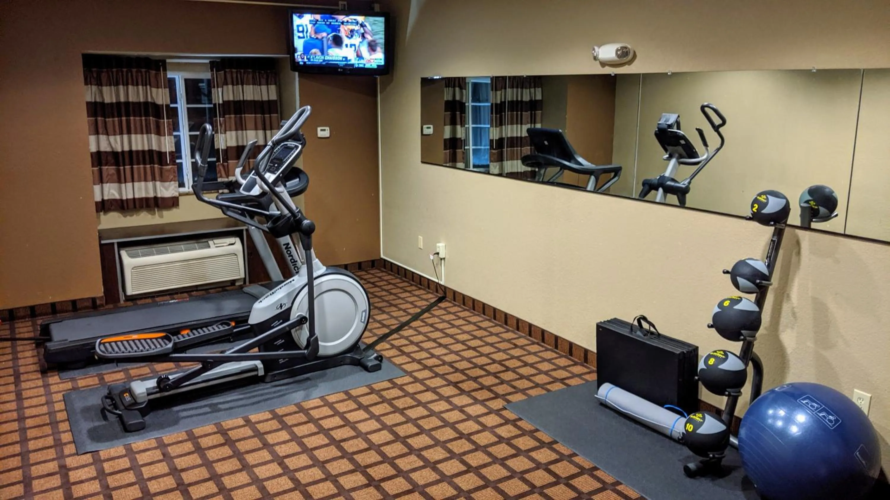 Fitness centre/facilities in Microtel Inn and Suites Montgomery