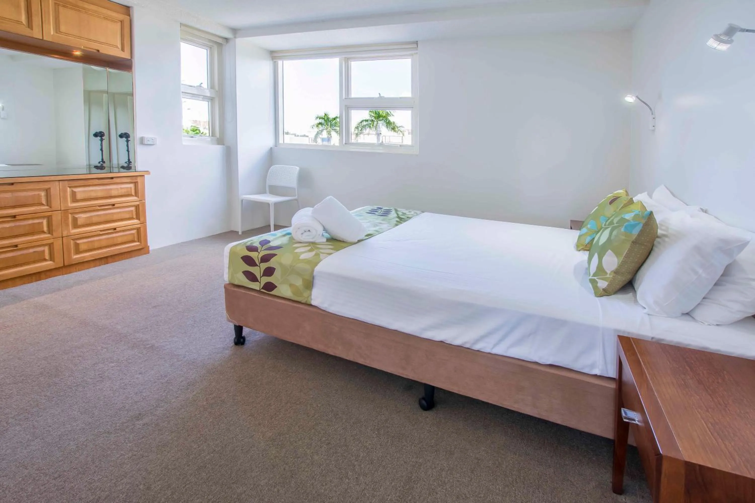 Bedroom, Bed in 84 The Spit Holiday Apartments