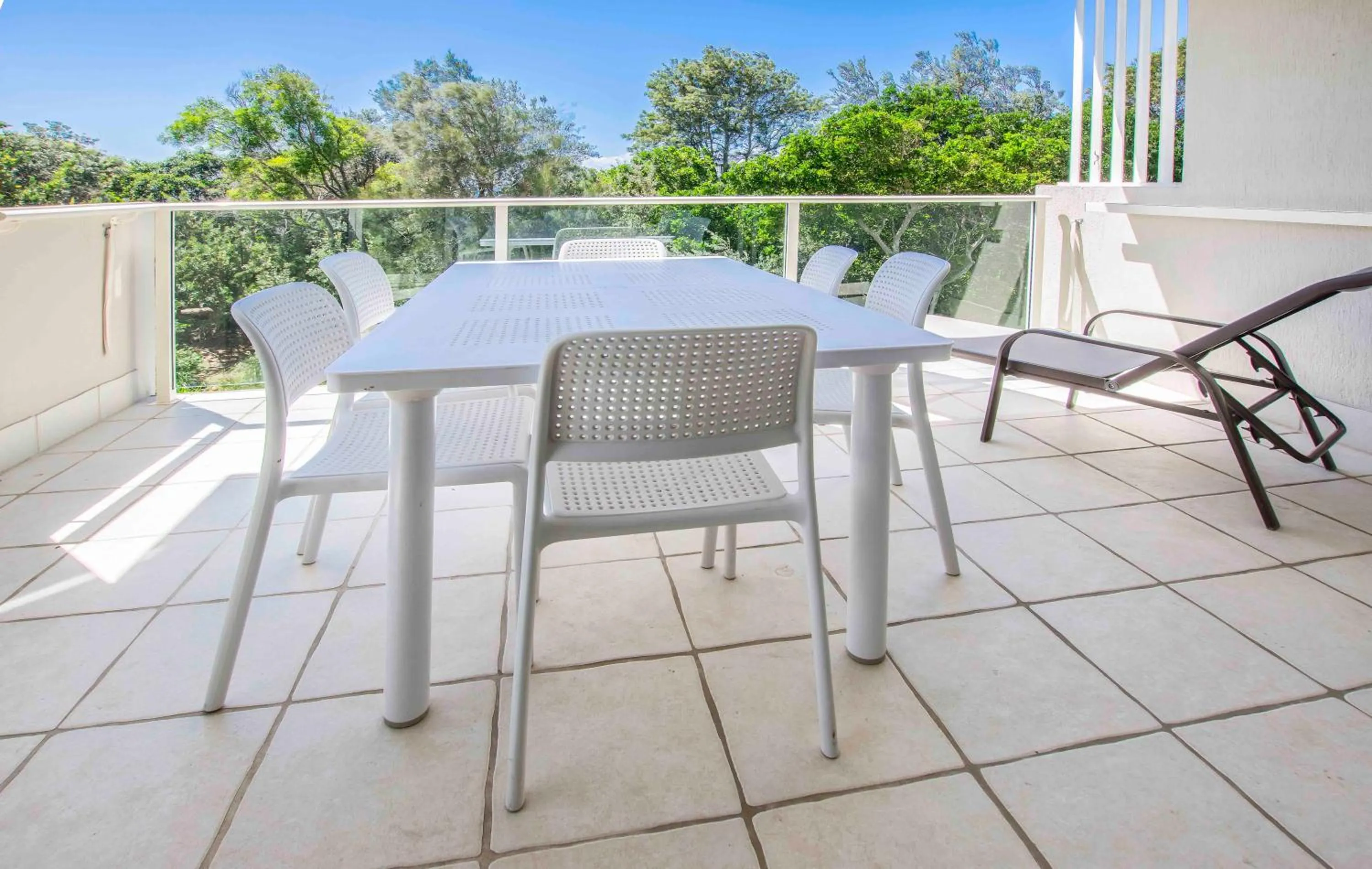 Balcony/Terrace in 84 The Spit Holiday Apartments