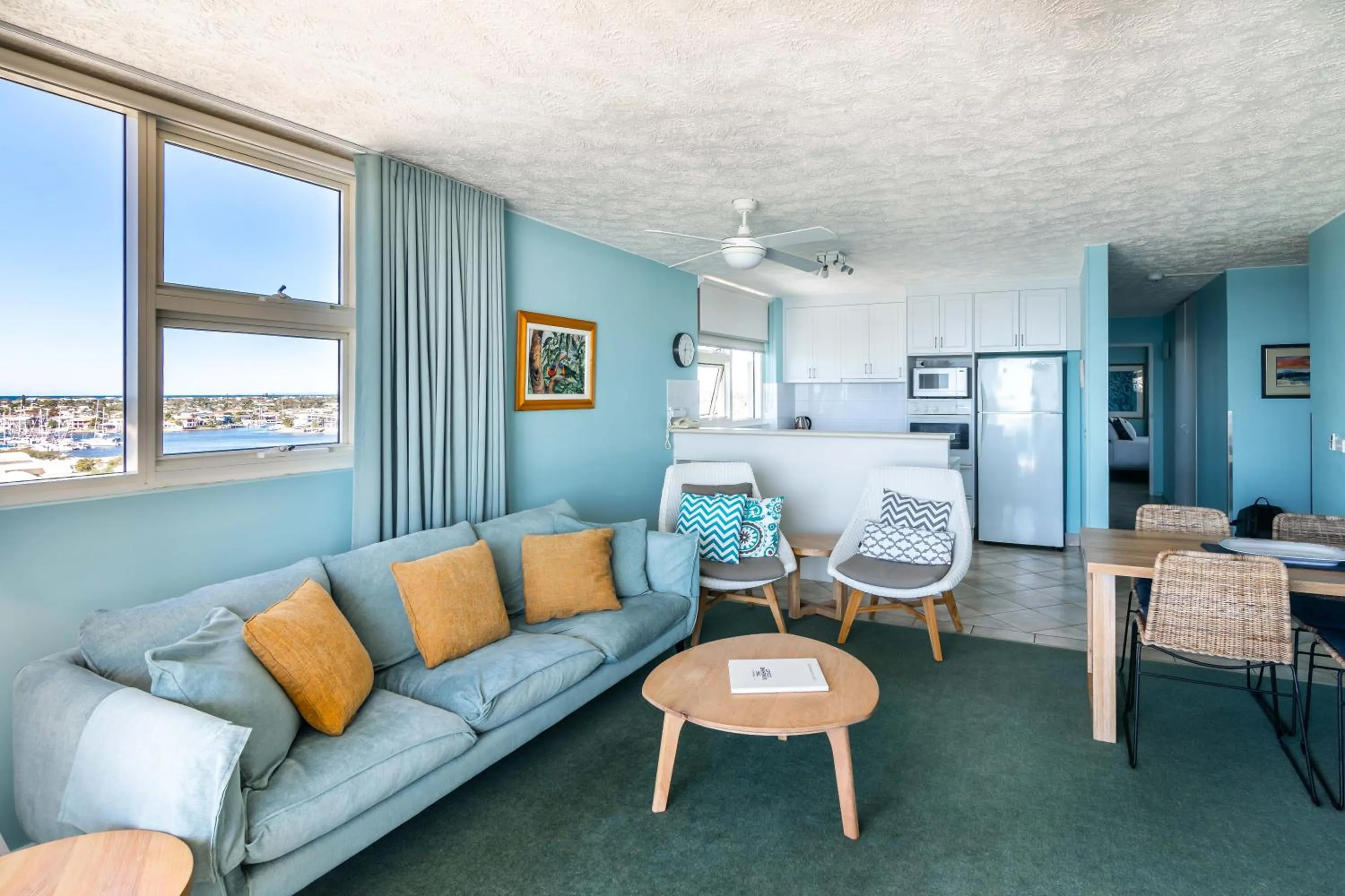 Kitchen or kitchenette in 84 The Spit Holiday Apartments