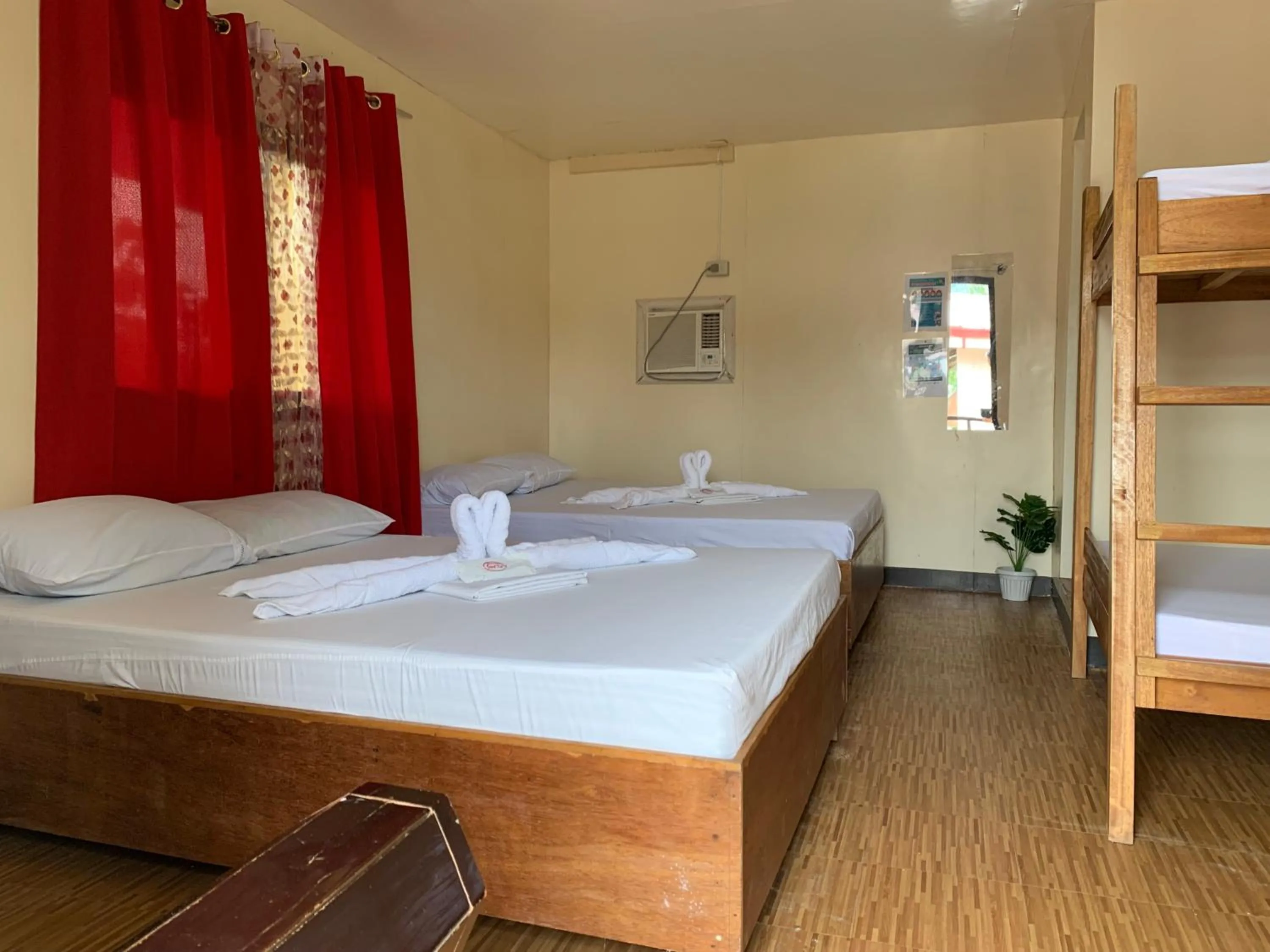 Bed in Old Parola Seaside Inn