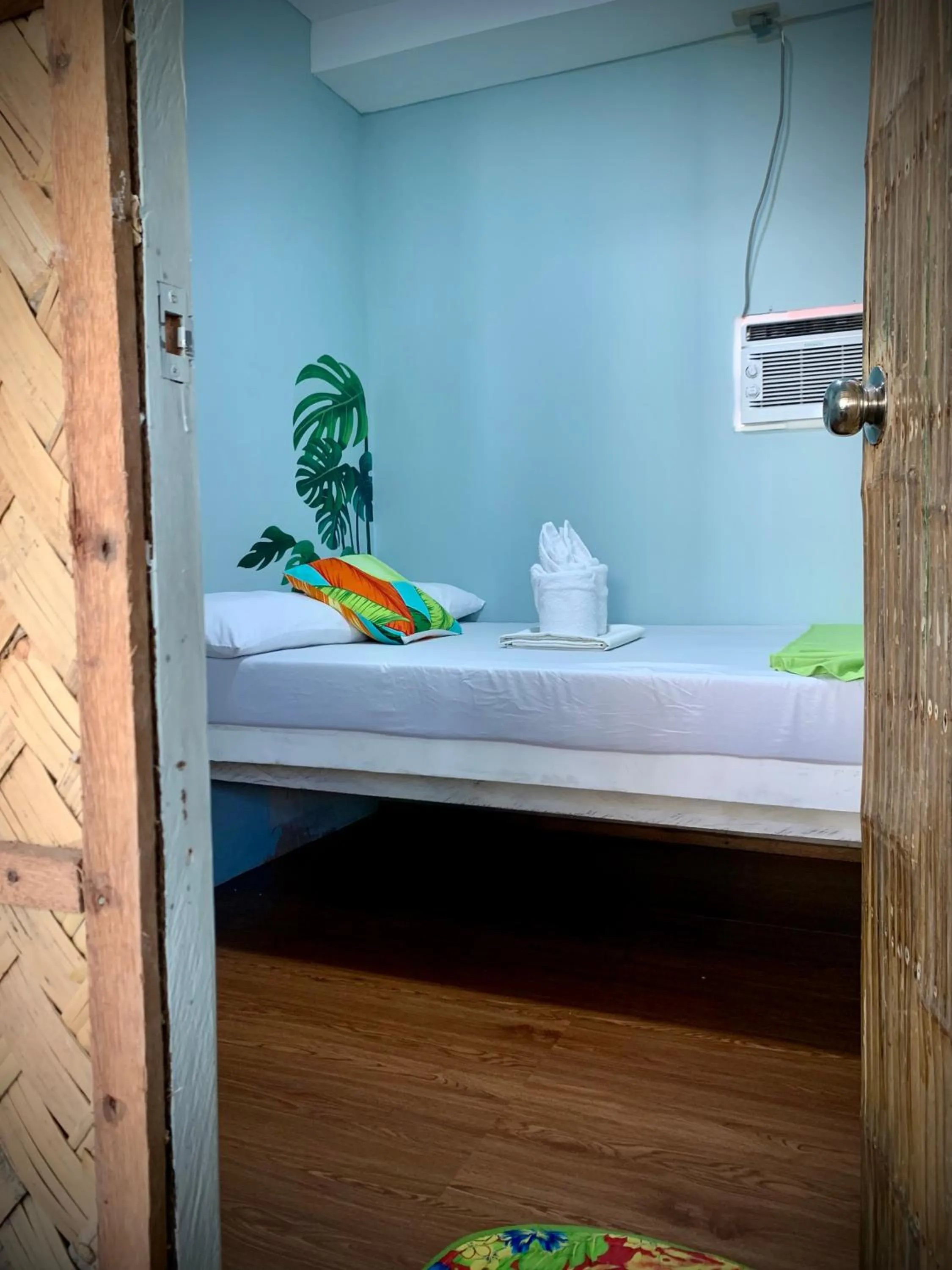 Bed in Old Parola Seaside Inn