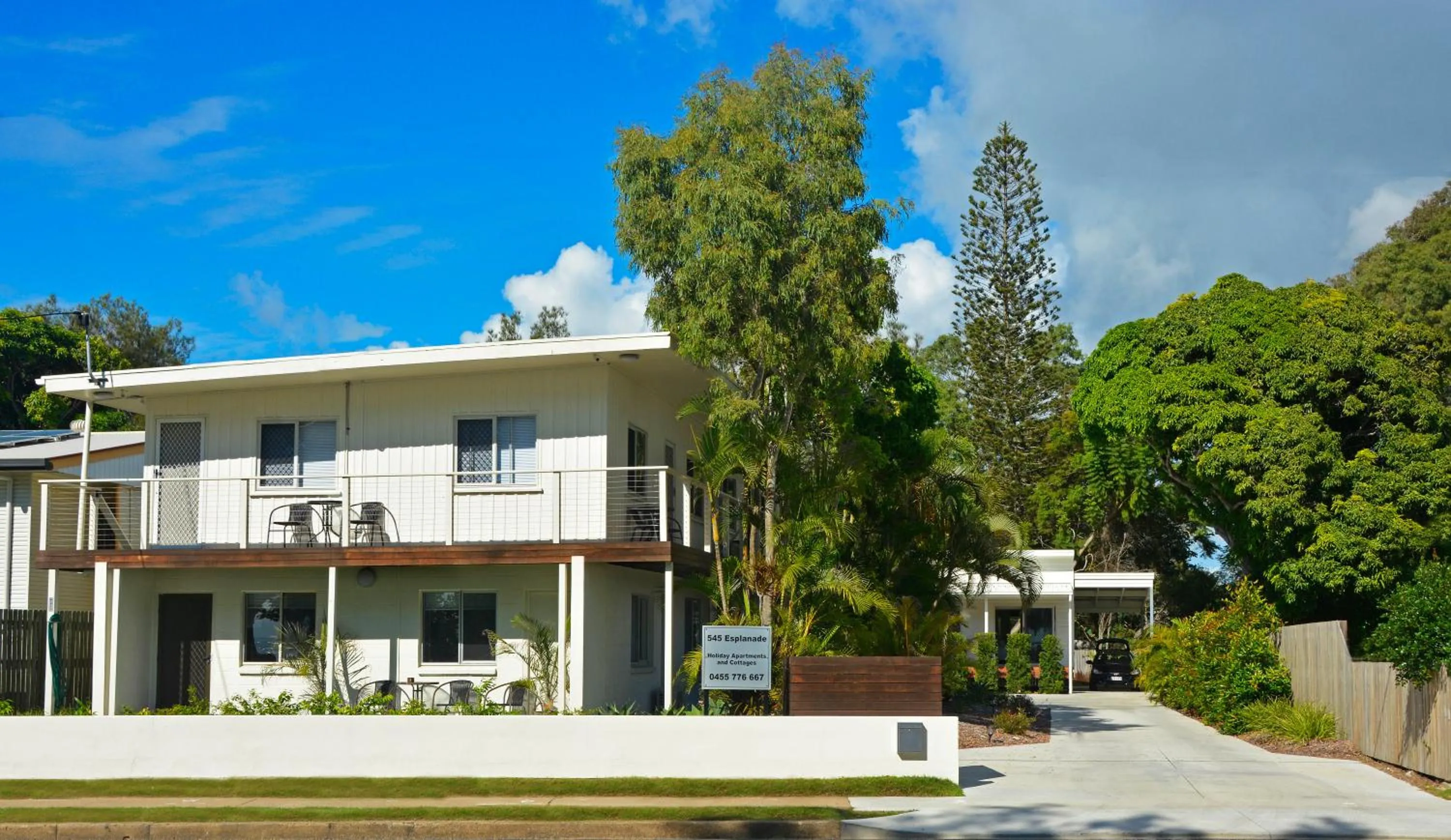 545 Esplanade