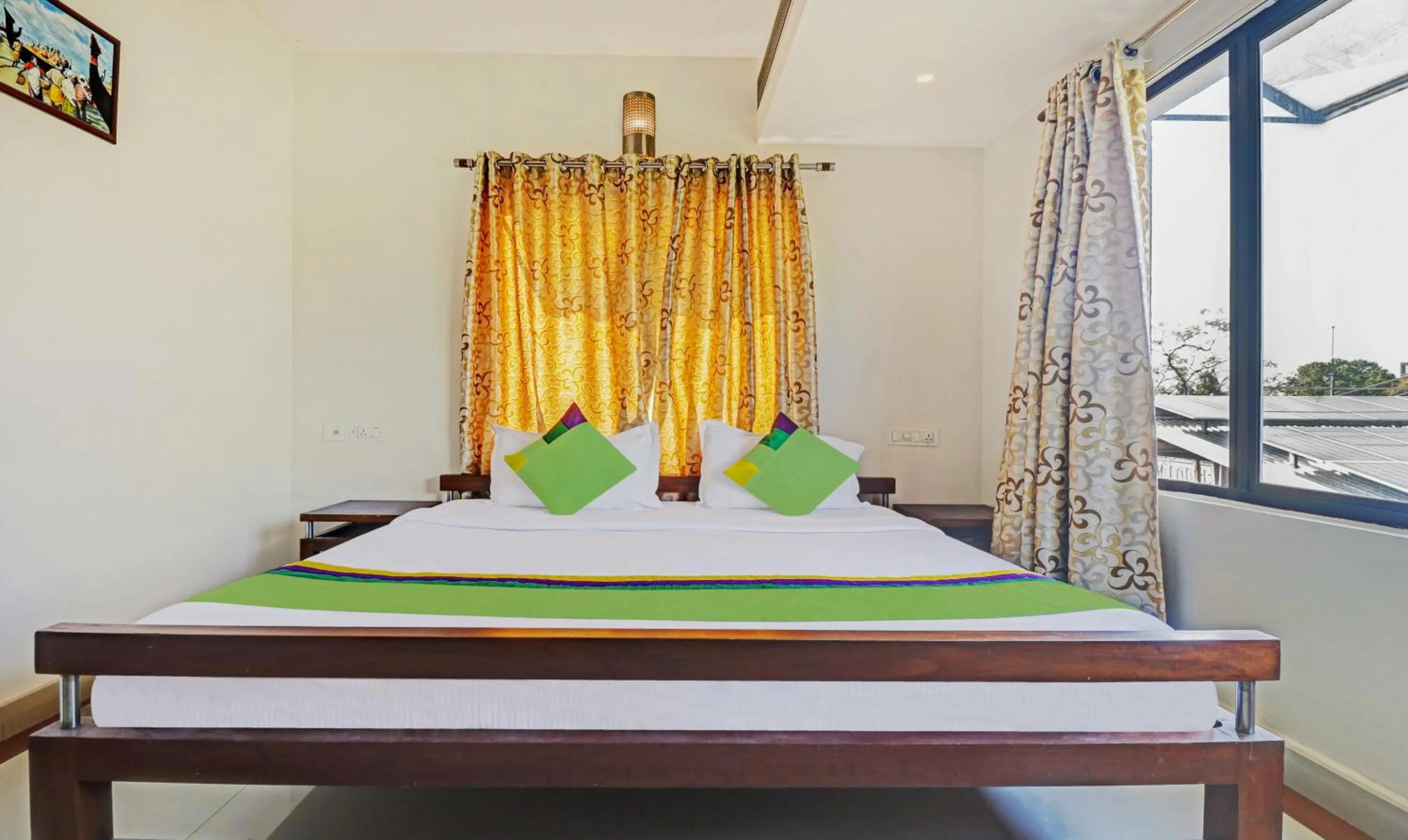 Bedroom, Bed in Treebo Time Square Marine Drive