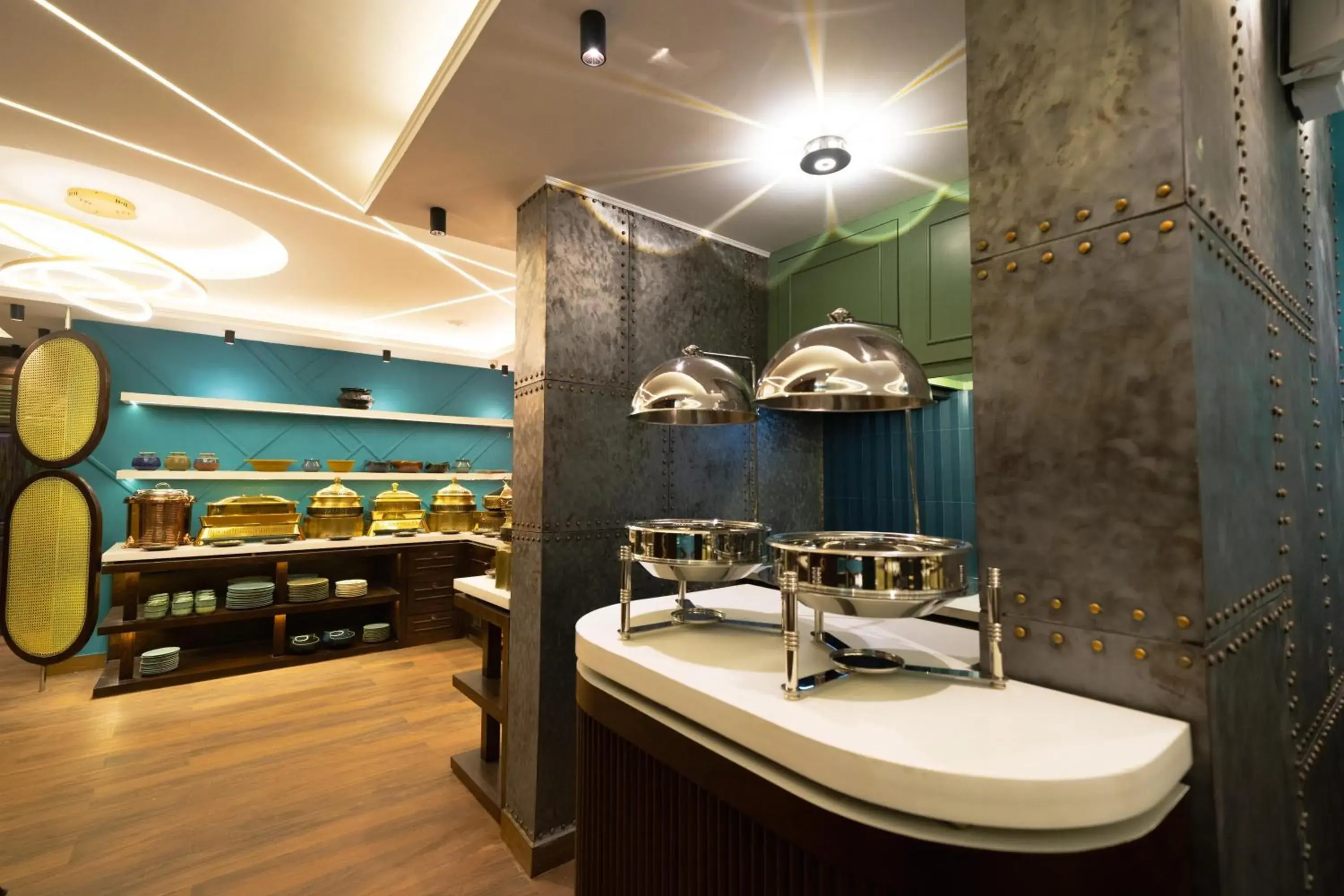 Restaurant/places to eat in Treebo Time Square Marine Drive Restaurant/places to eat in Treebo Time Square Marine Drive