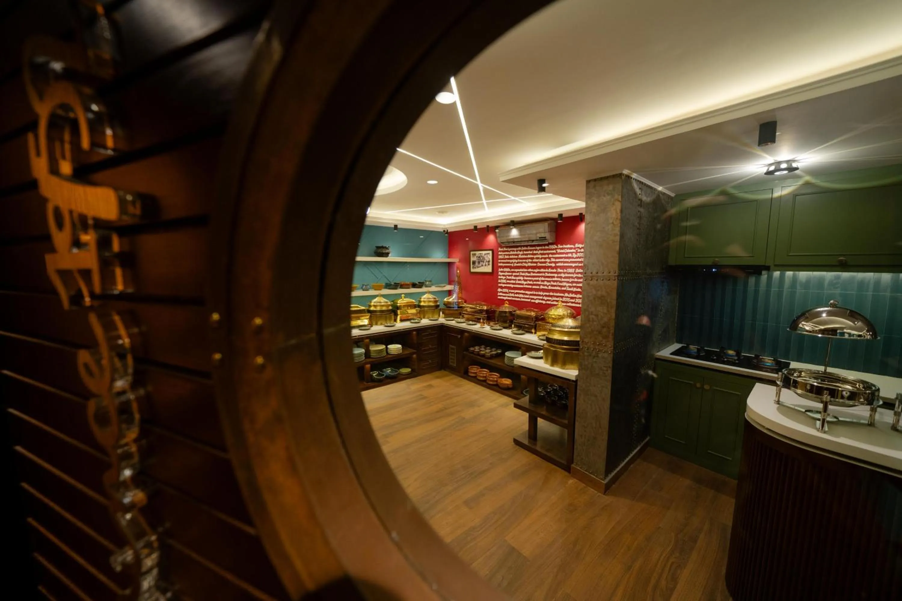 Restaurant/places to eat in Treebo Time Square Marine Drive