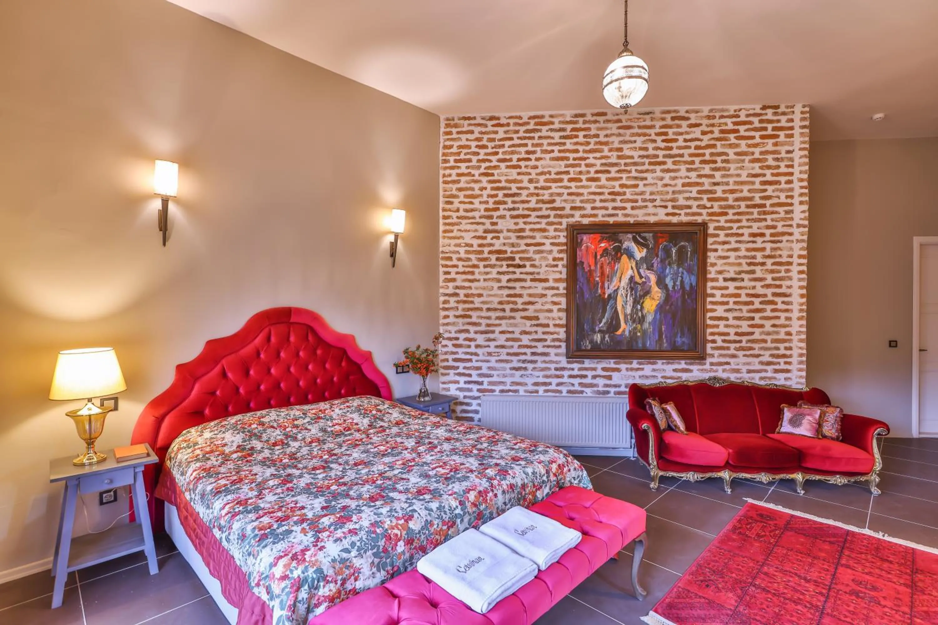 Photo of the whole room, Bed in Çetmihan Hotel