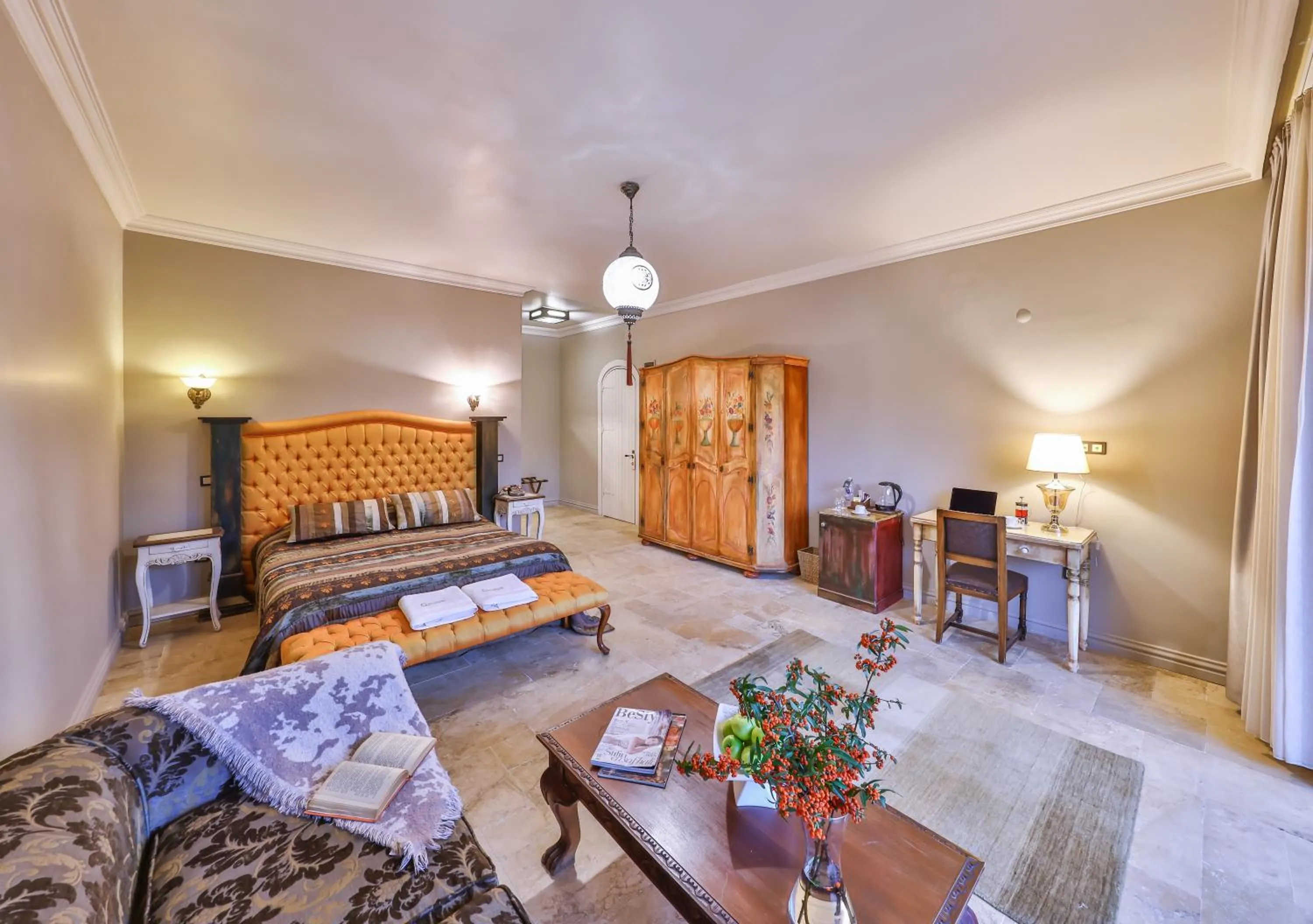 Photo of the whole room, Bed in Çetmihan Hotel