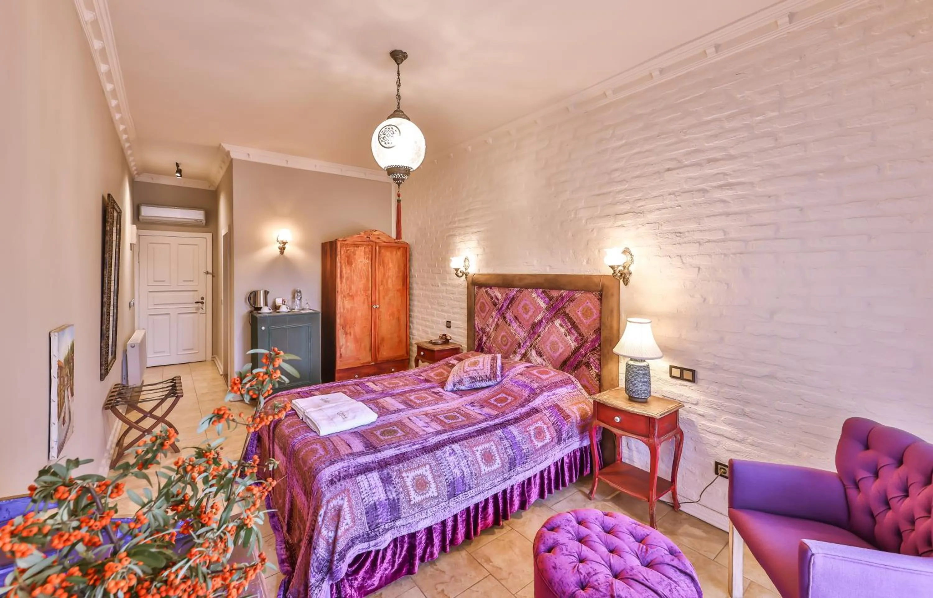 Photo of the whole room, Bed in Çetmihan Hotel