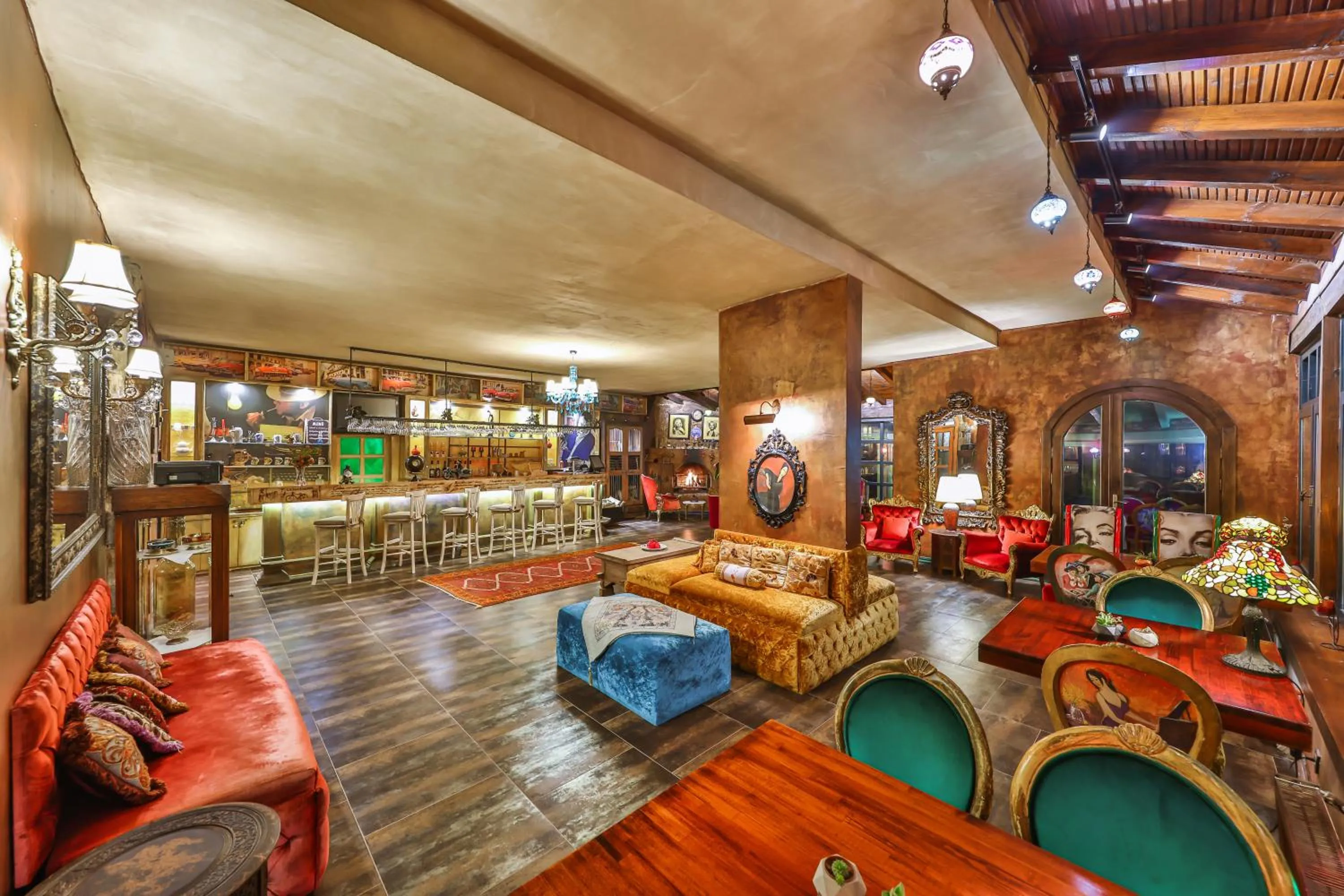 Restaurant/places to eat in Çetmihan Hotel