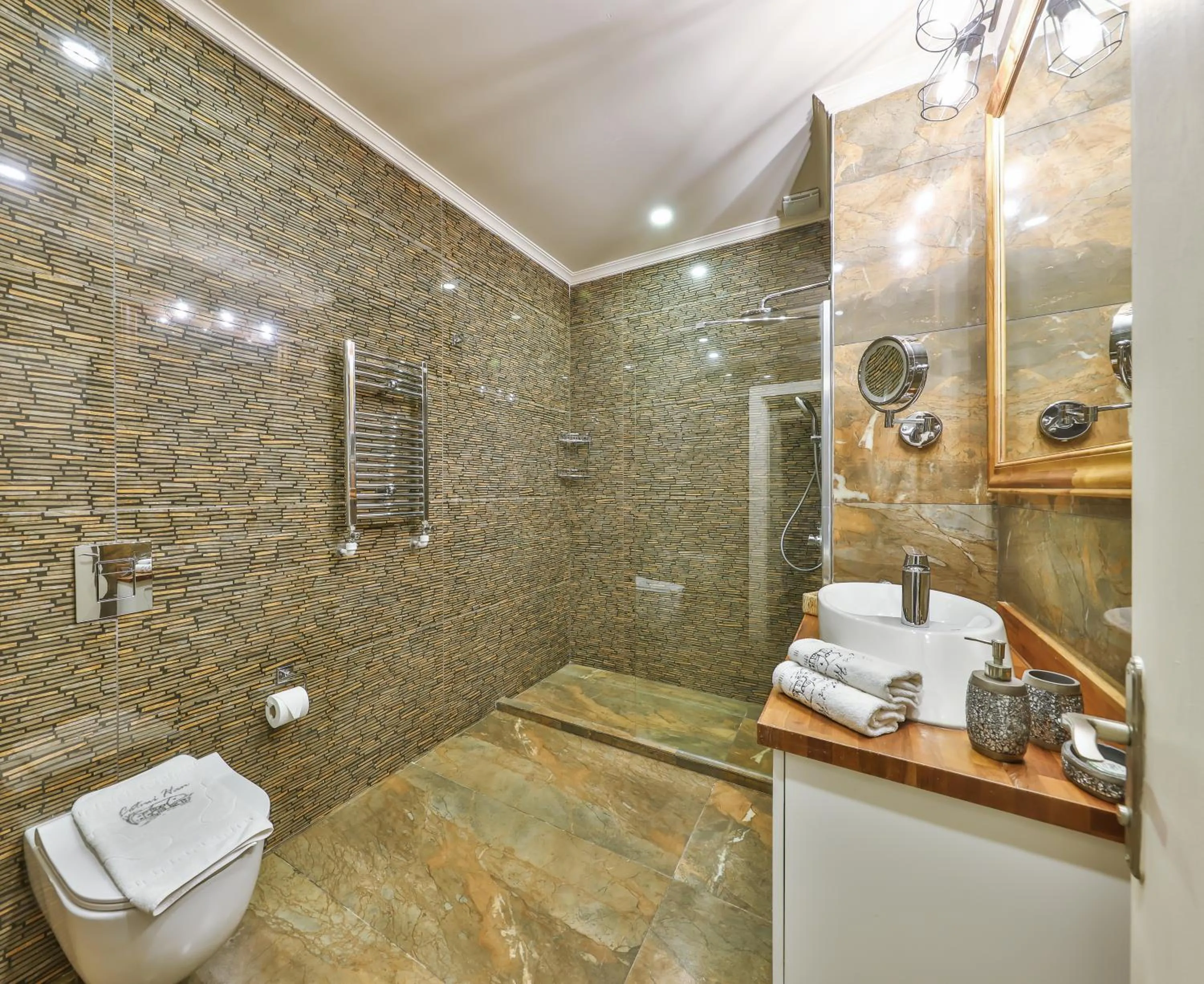 Bathroom in Çetmihan Hotel