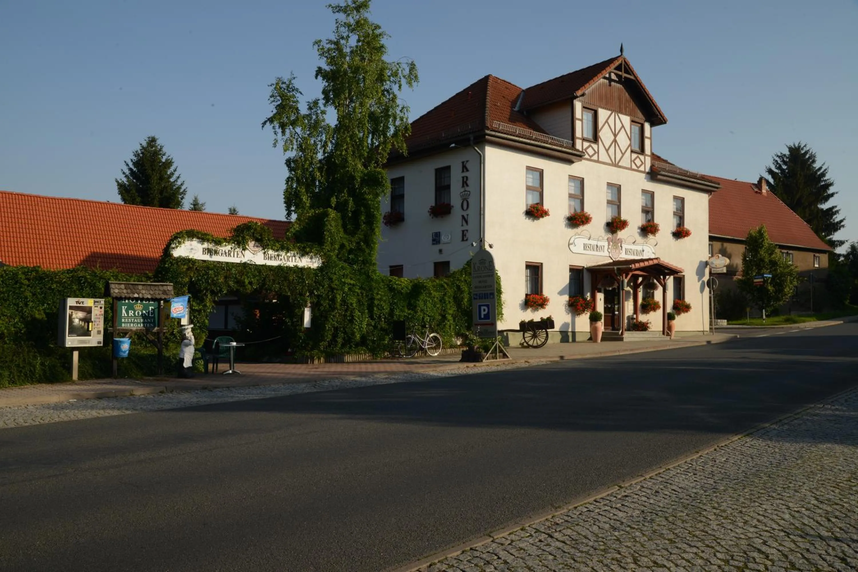 Property building in Landgasthof & Hotel KRONE Eischleben