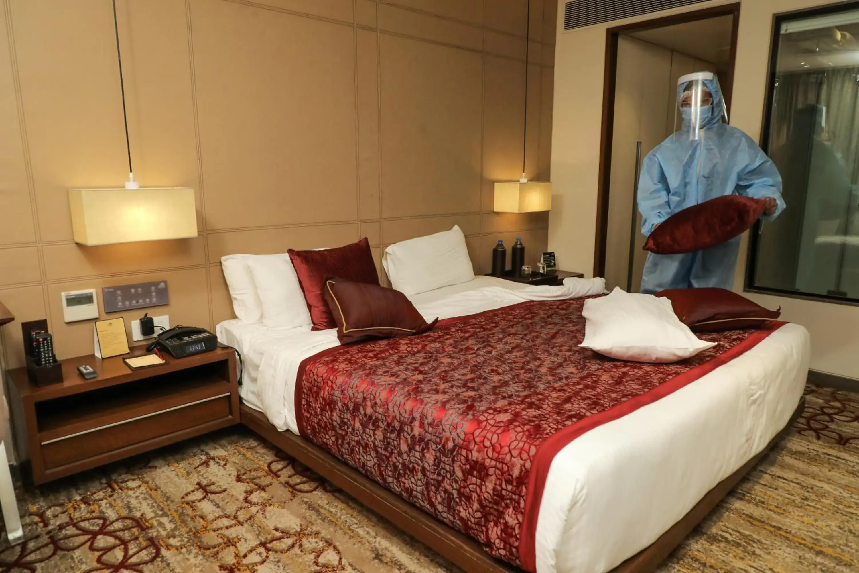 Bedroom, Bed in Sayaji Vadodara Bedroom, Bed in Sayaji Vadodara