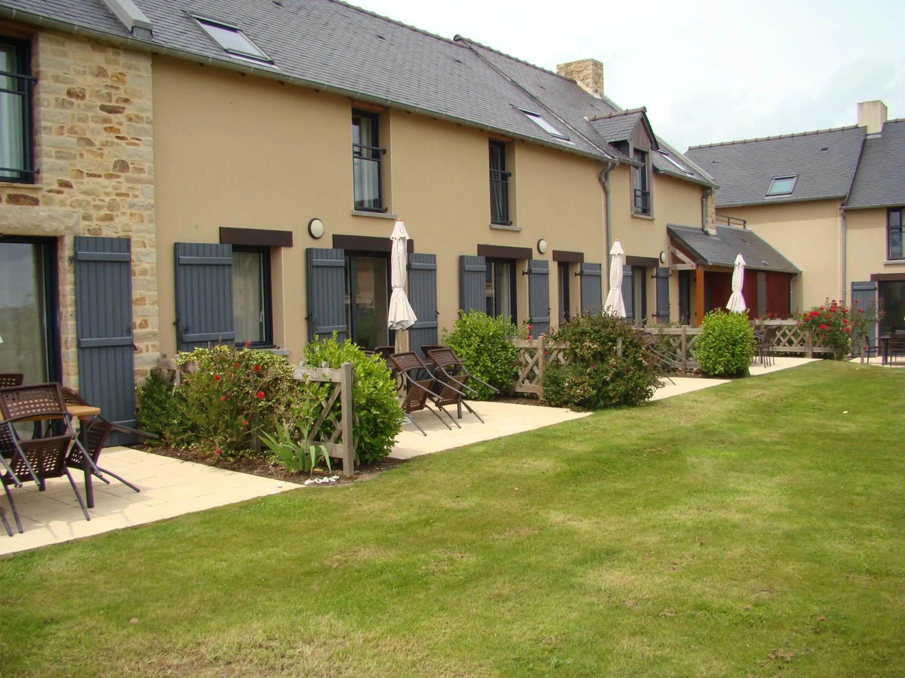 Facade/entrance in Lagrange Vacances Les Hauts de la Houle