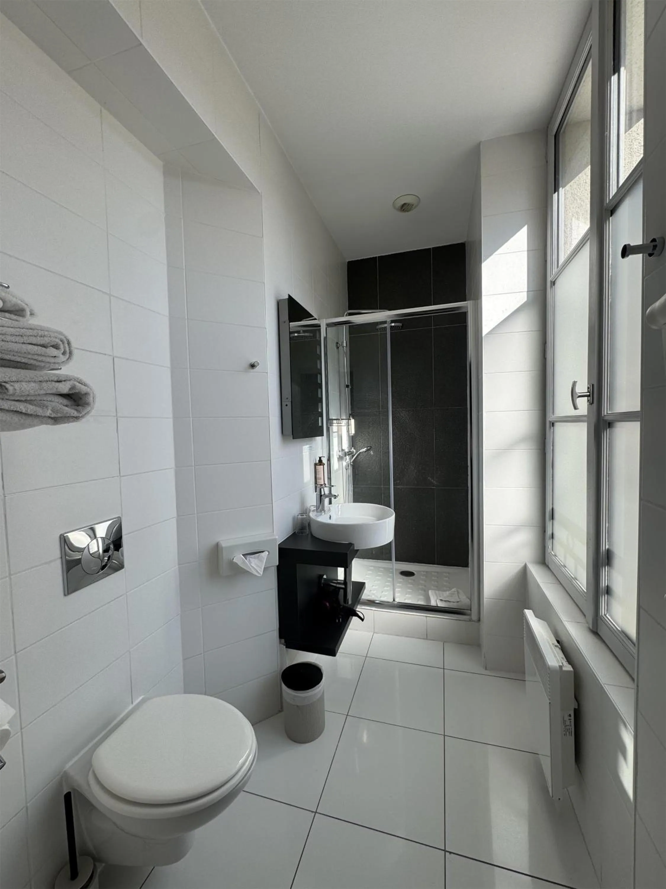 Bedroom in Best Western Blois Château