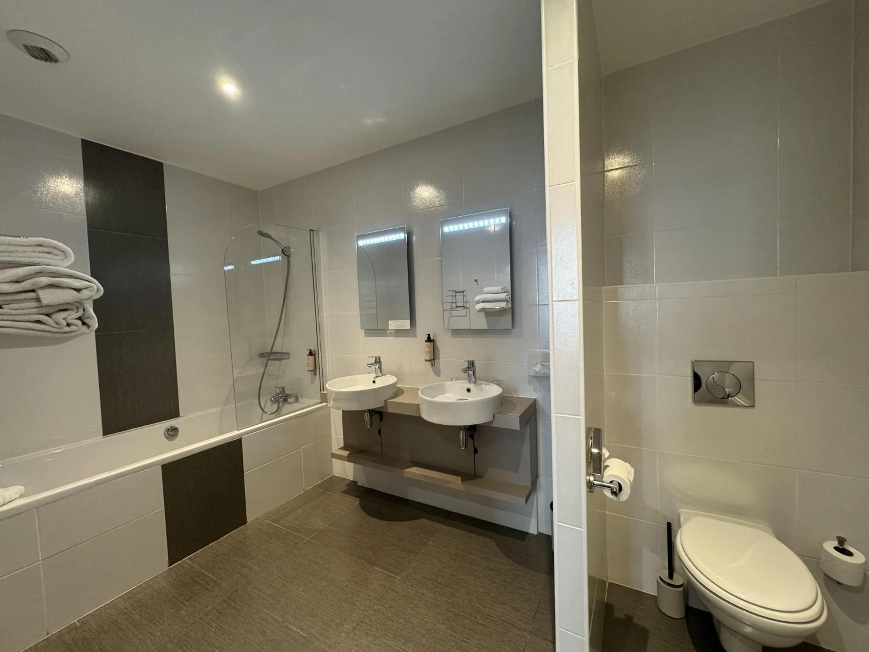 Bedroom in Best Western Blois Château