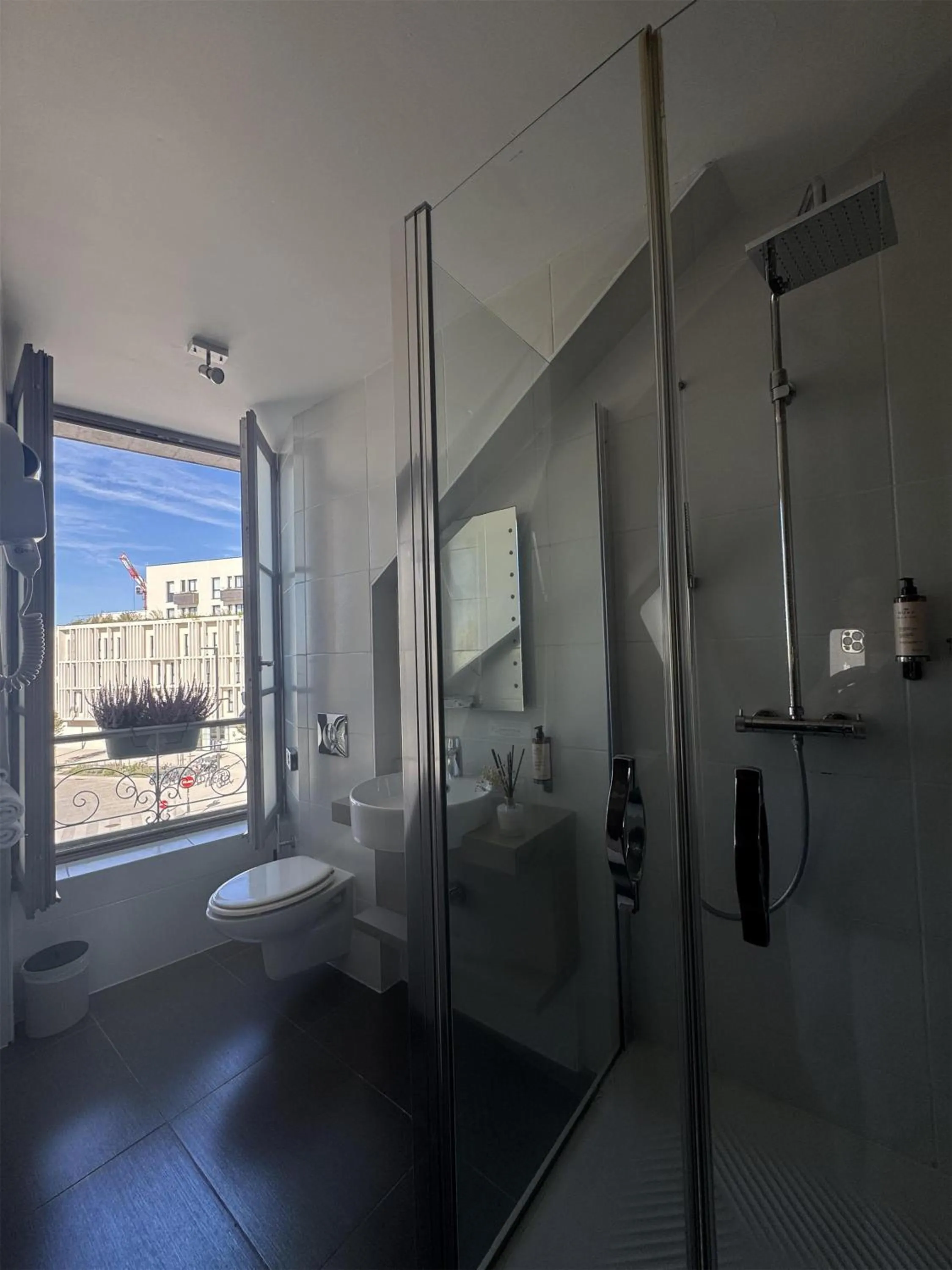 Bedroom in Best Western Blois Château